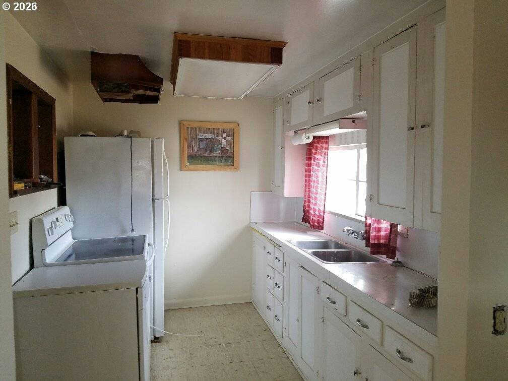 Maupin, OR 97037,605 GRANT AVE