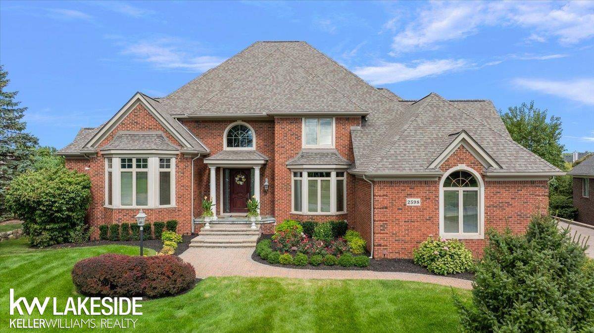 Oakland, MI 48363,2598 Invitational DR