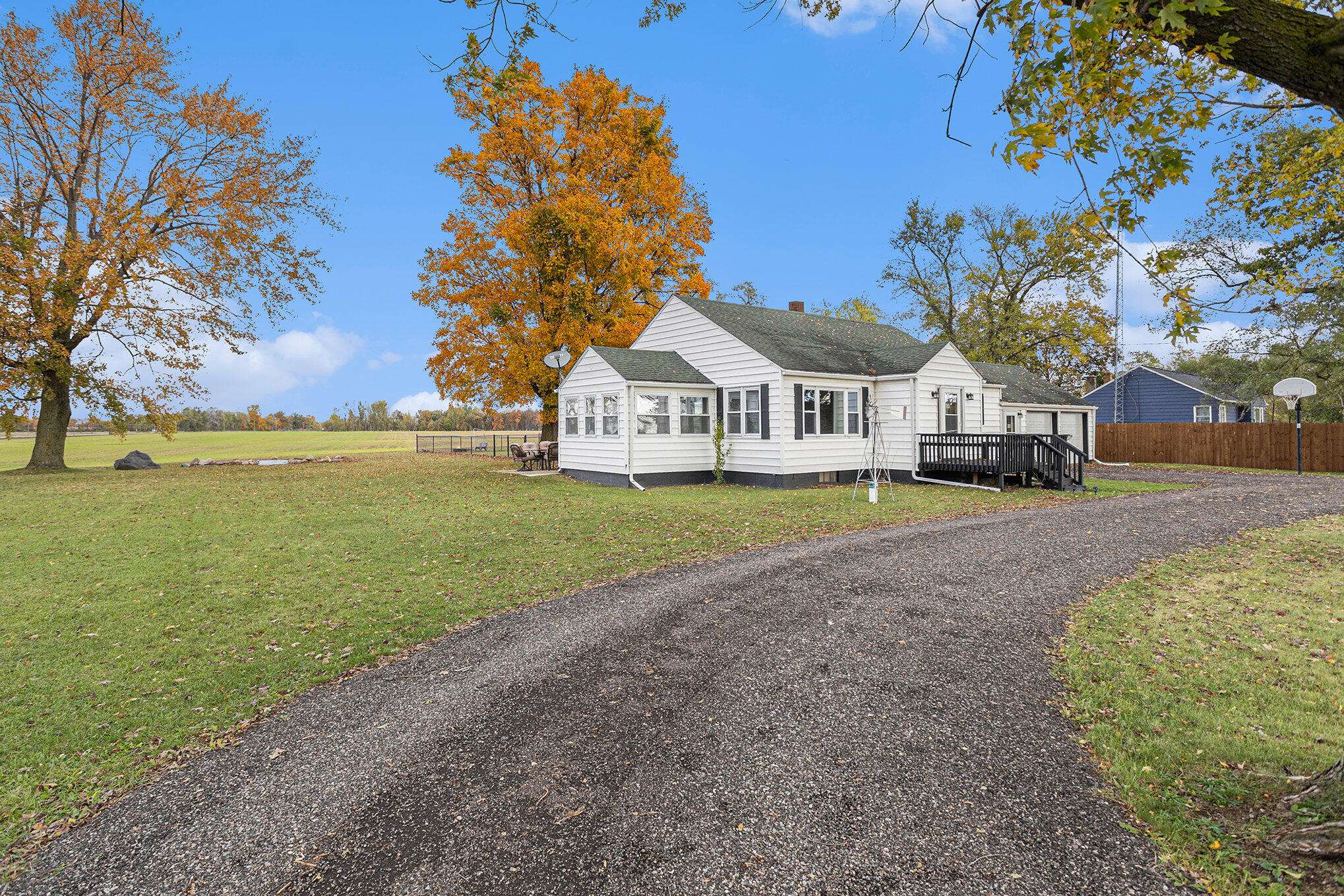 Bronson, MI 49028,688 W Chicago RD