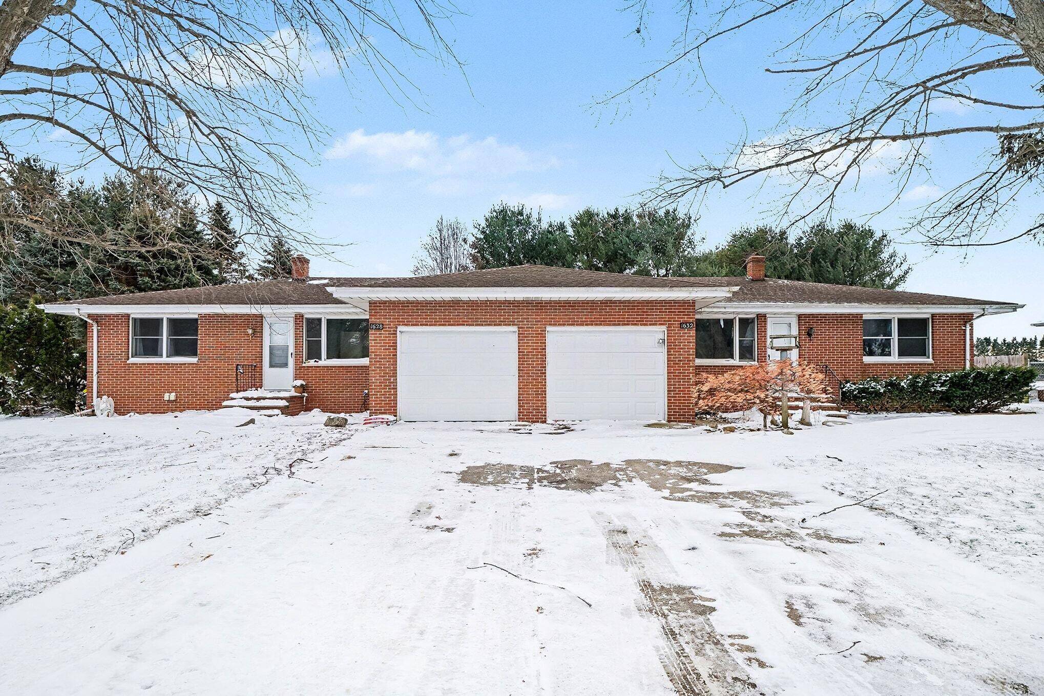 Baroda, MI 49101,1632 Pheasant Run