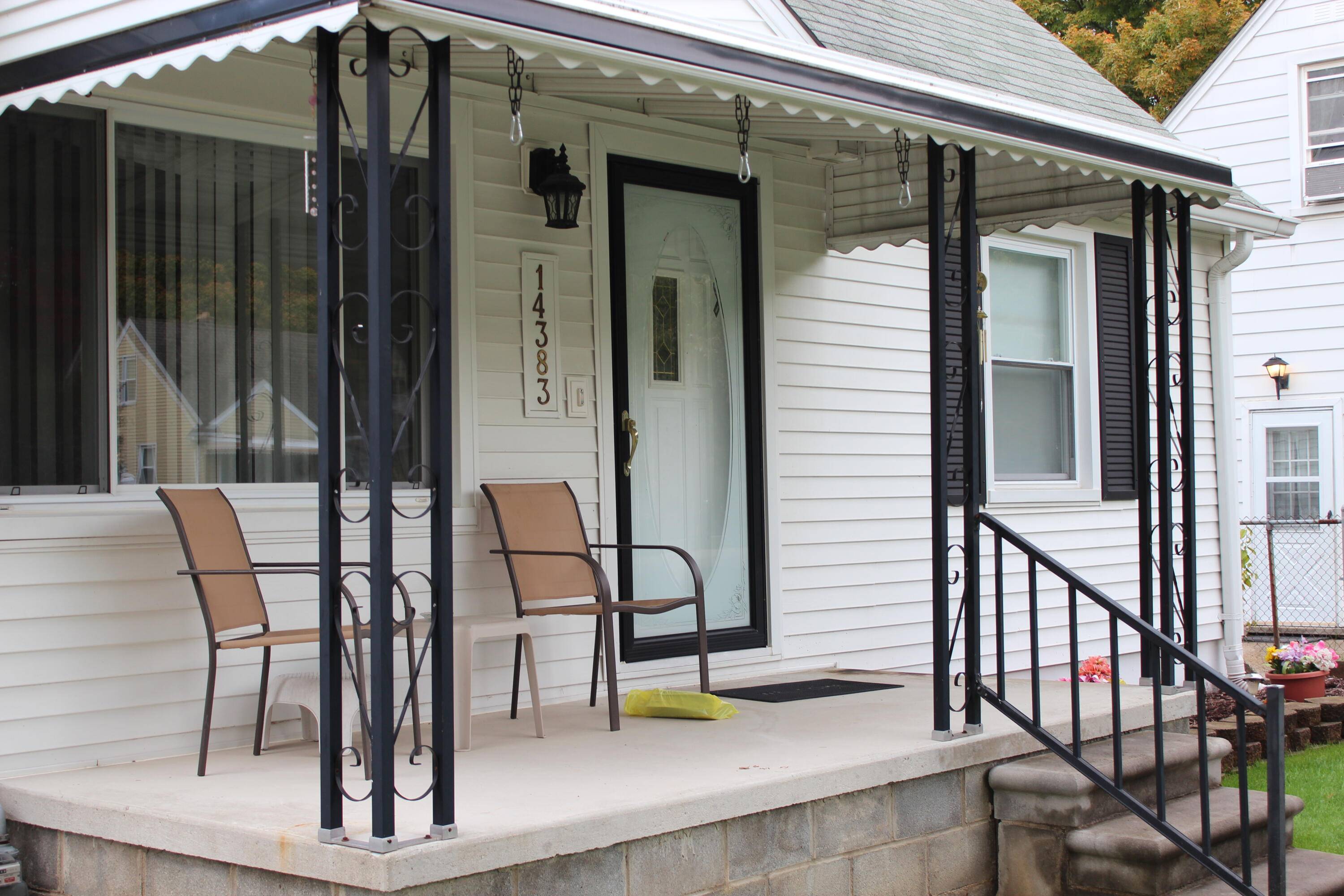 Redford, MI 48239,14383 Mercedes