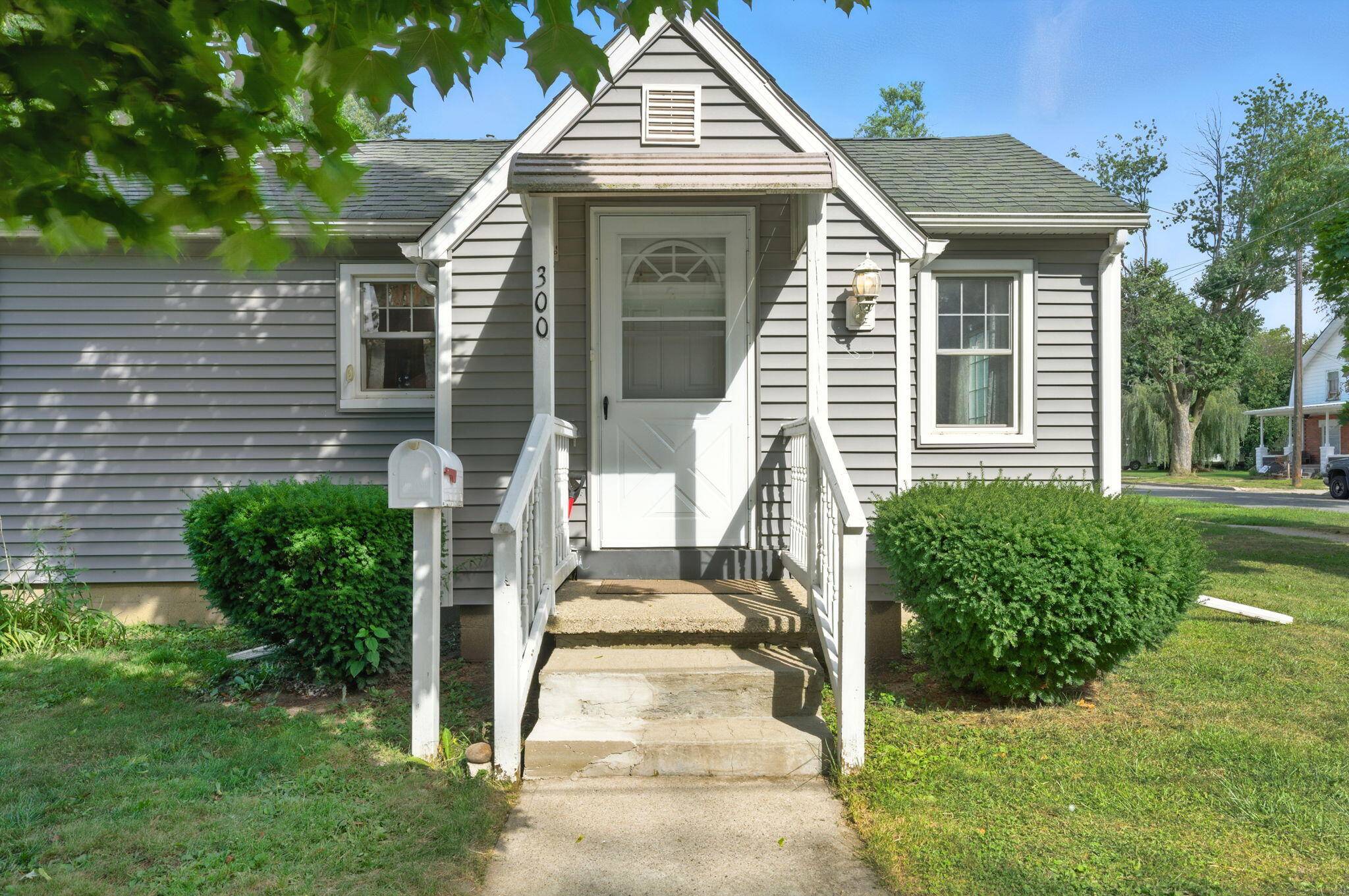 Durand, MI 48429,300 N Lenawee ST