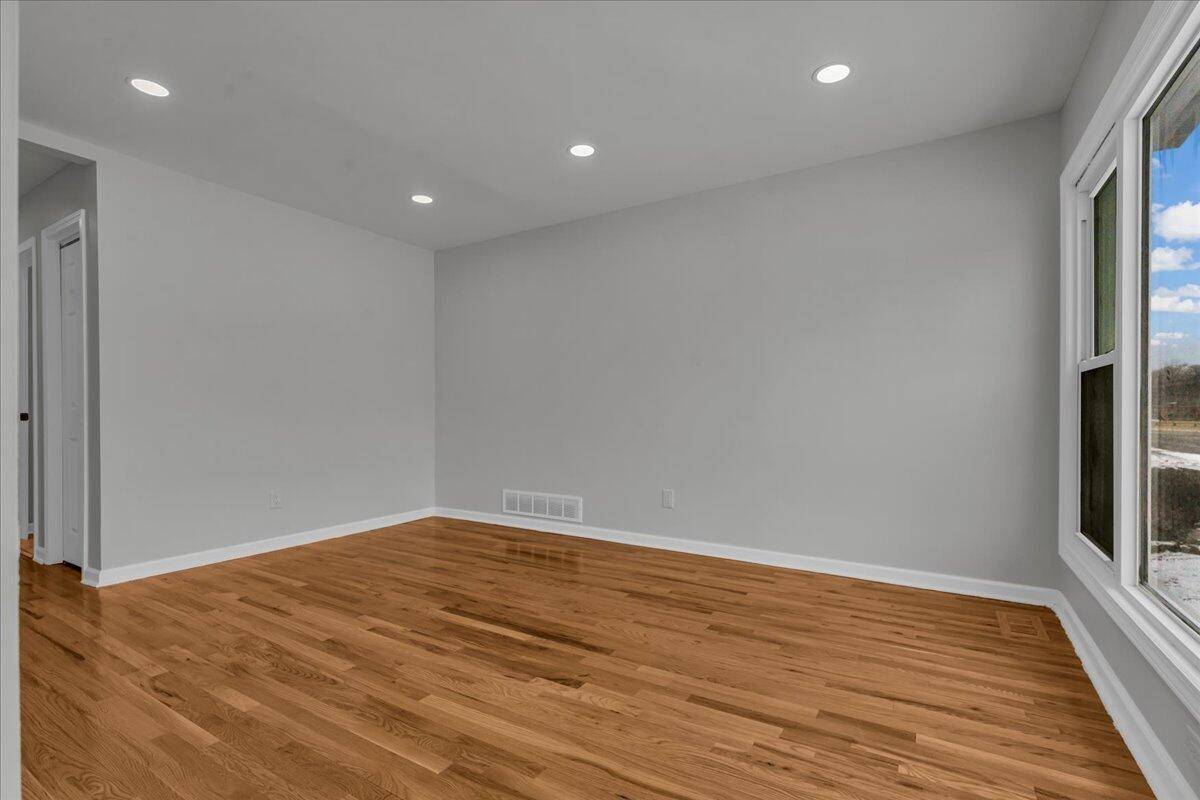 Detroit, MI 48235,19303 Hubbell AVE