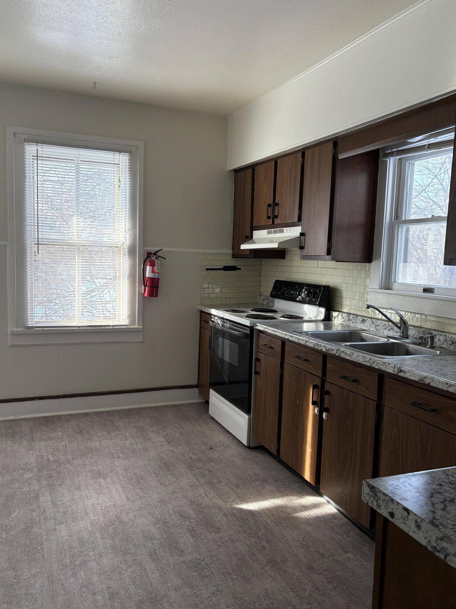 Ypsilanti, MI 48198,209 Oak ST