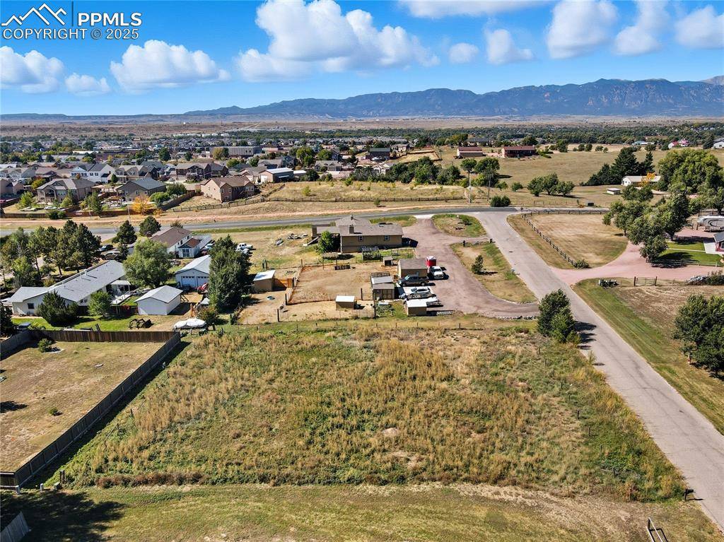 7 Circle C RD, Fountain, CO 80817