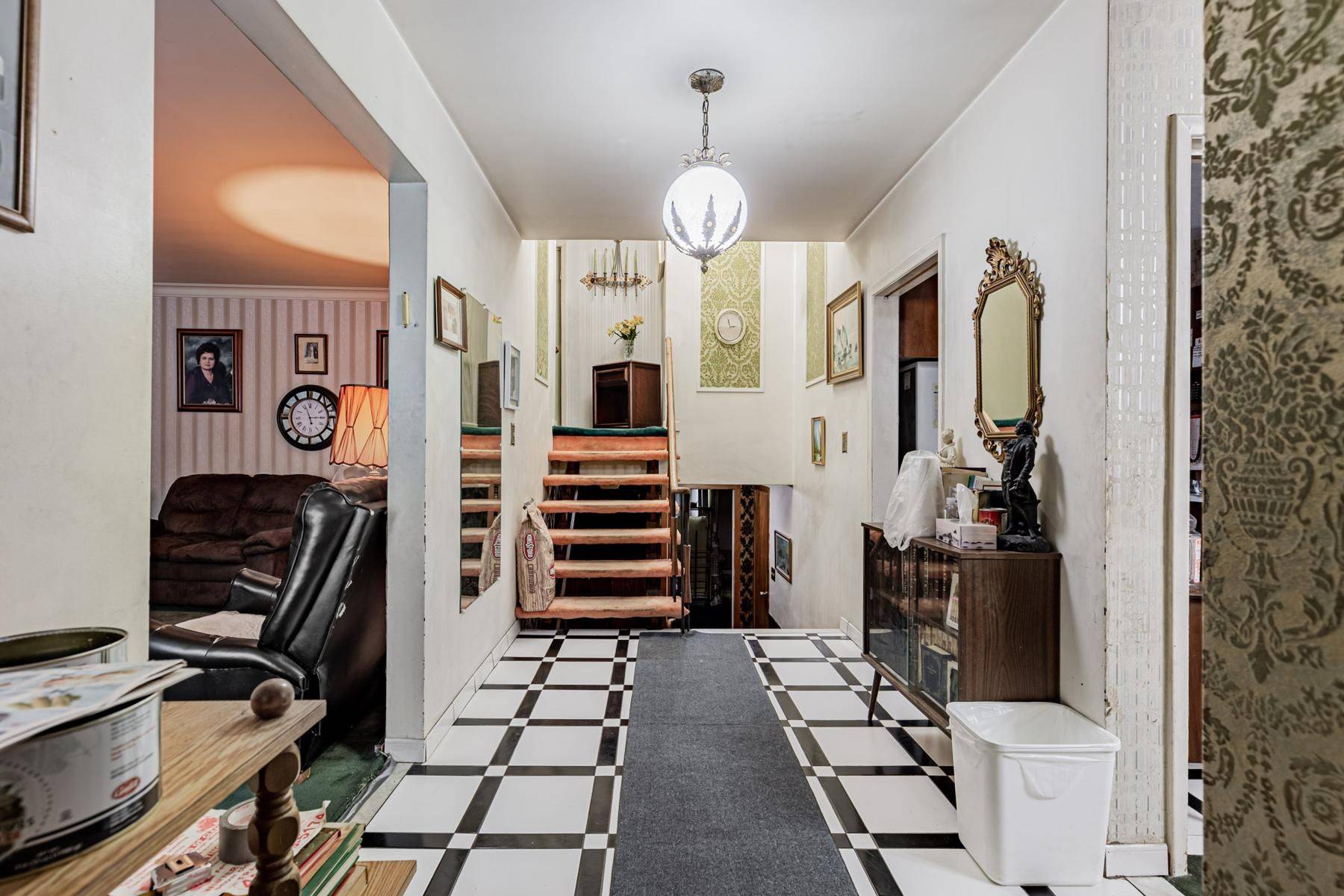 Toronto C07, ON M2R 2R4,344 Pleasant AVE