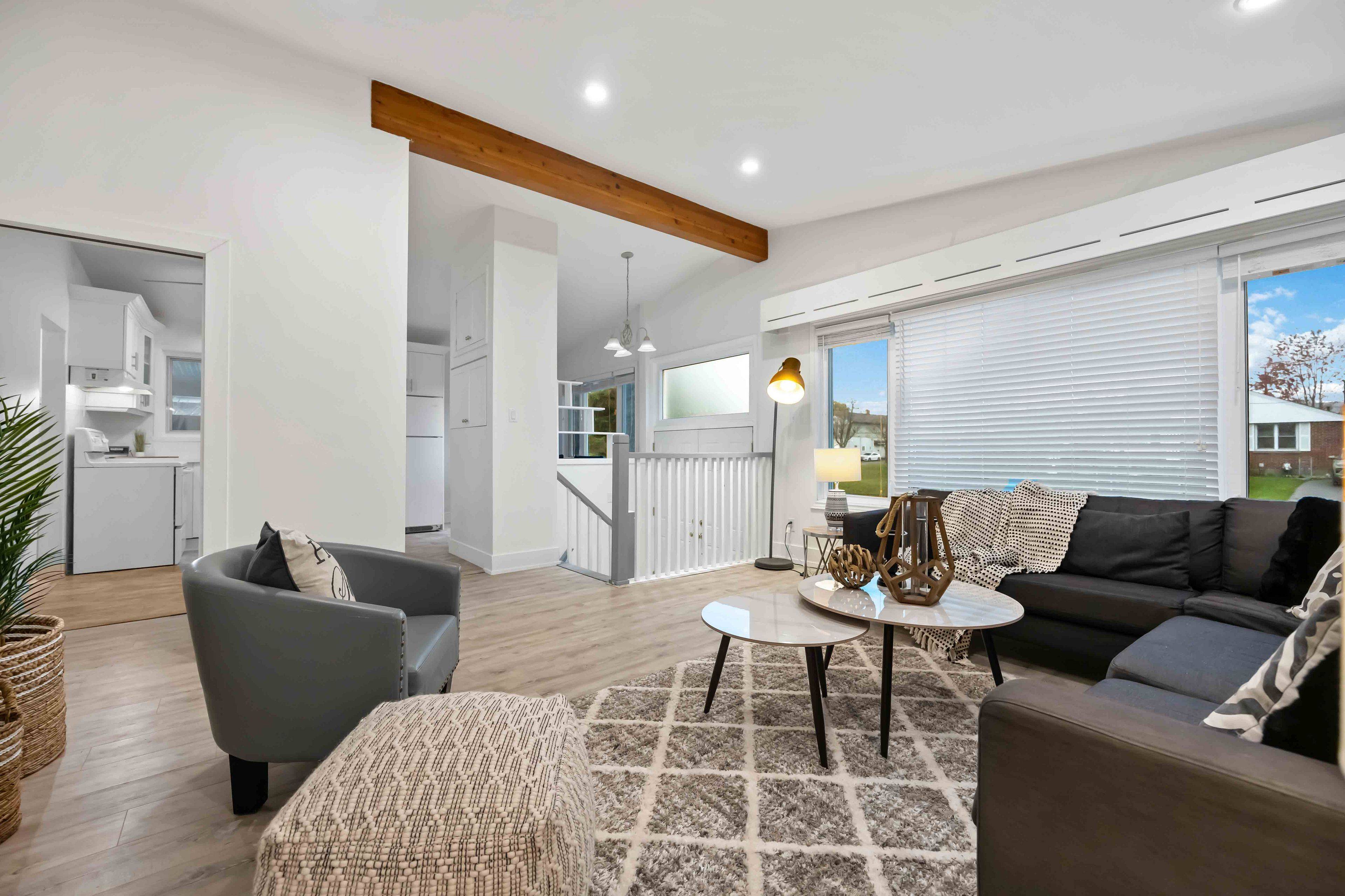 Oshawa, ON L1G 5B3,929 Masson ST