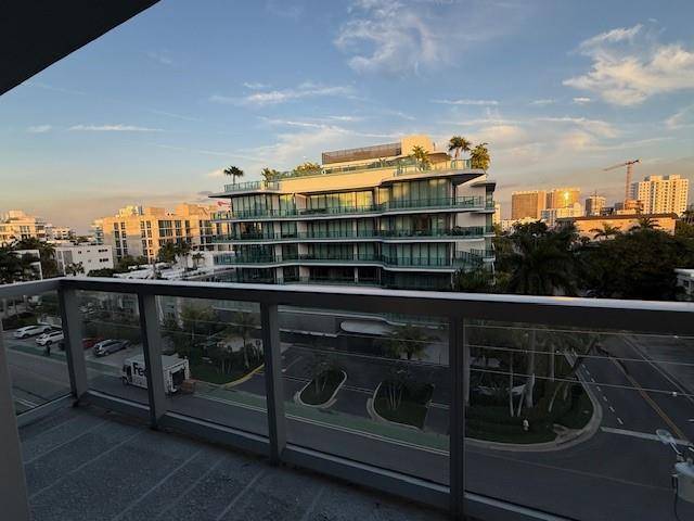 Bay Harbor Islands, FL 33154,9940 W BAY HARBOR DRIVE #6C-S