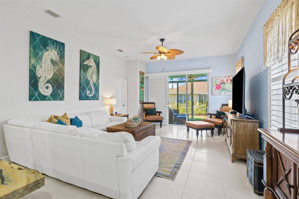 Hutchinson Island, FL 34949,3017 Ocelot Way #28-2