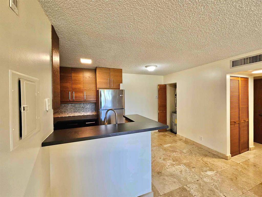 Coconut Creek, FL 33063,851 Lyons Rd #22106