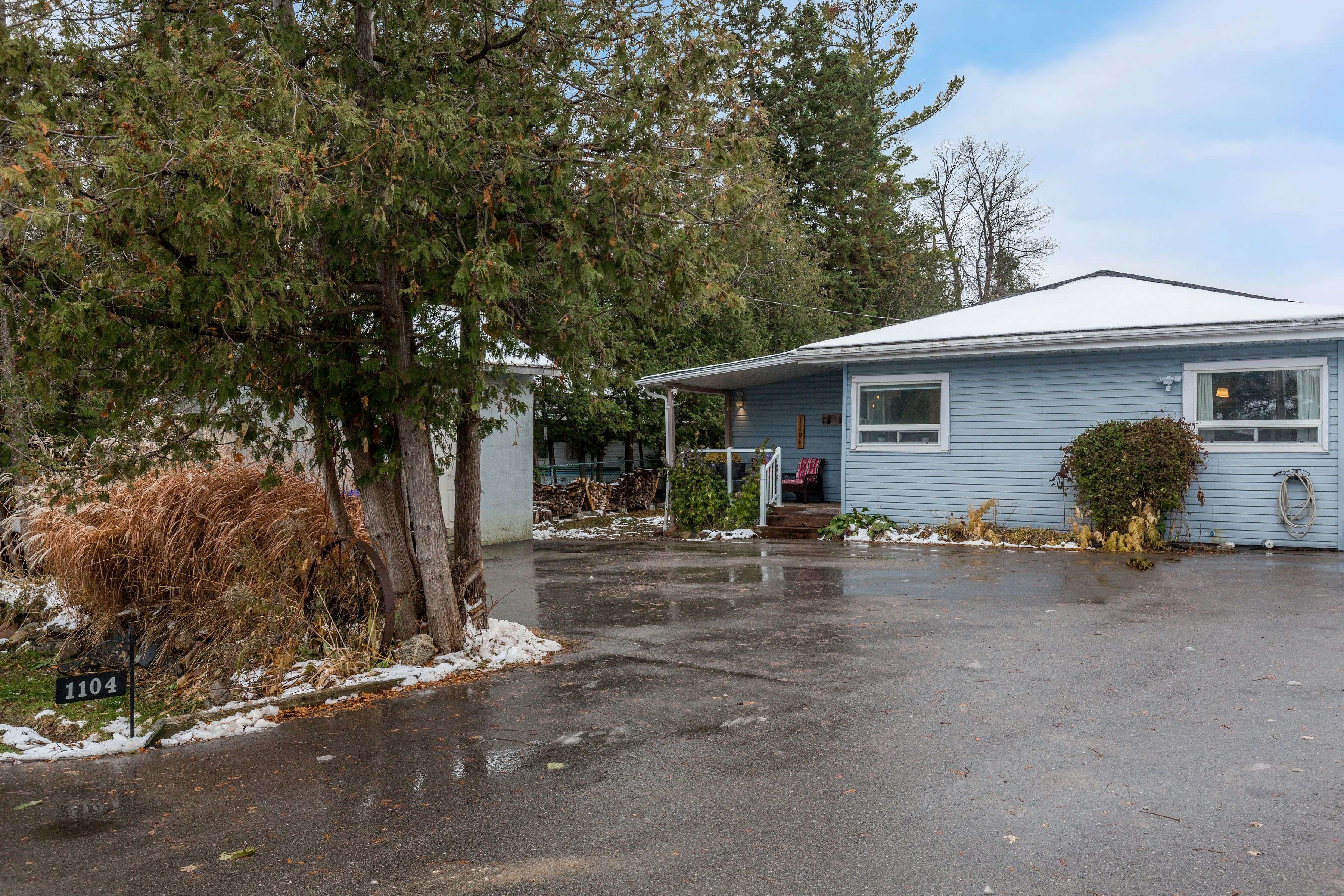 Innisfil, ON L0L 1W0,1104 Ferrier AVE