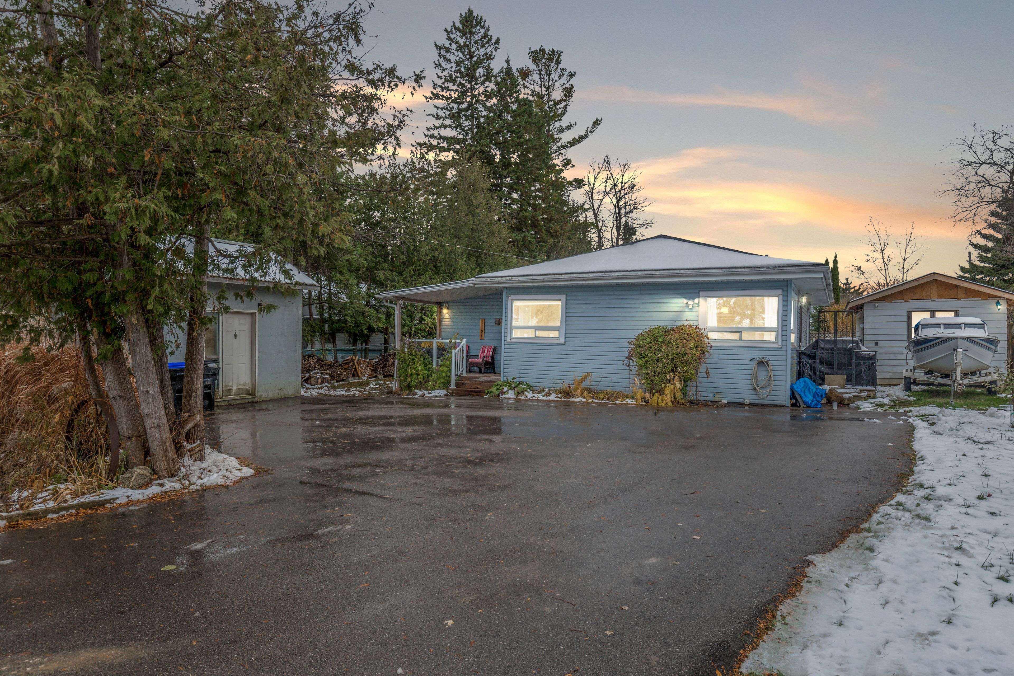 Innisfil, ON L0L 1W0,1104 Ferrier AVE