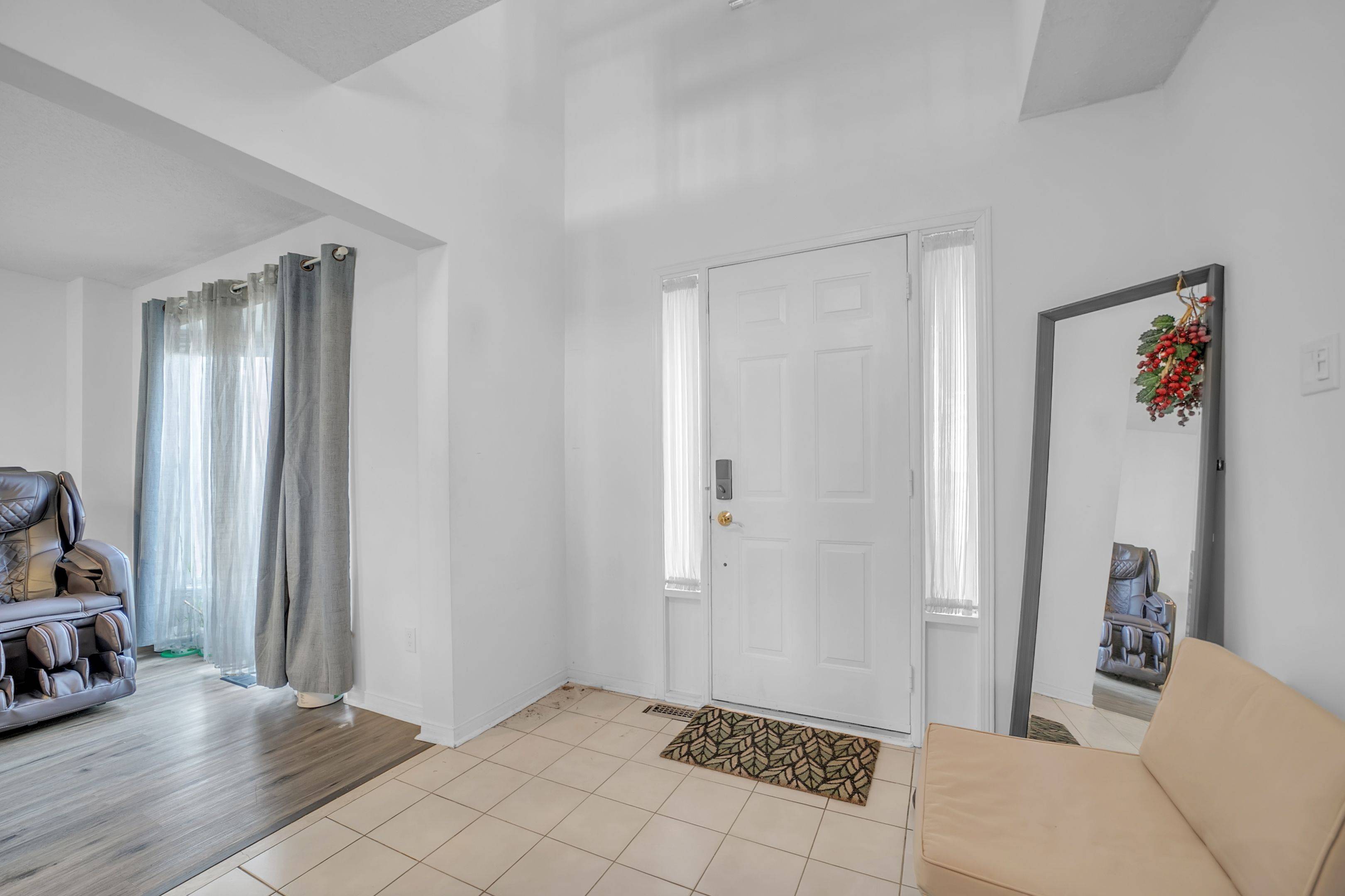 Newmarket, ON L3X 1P7,36 Savage RD #Main