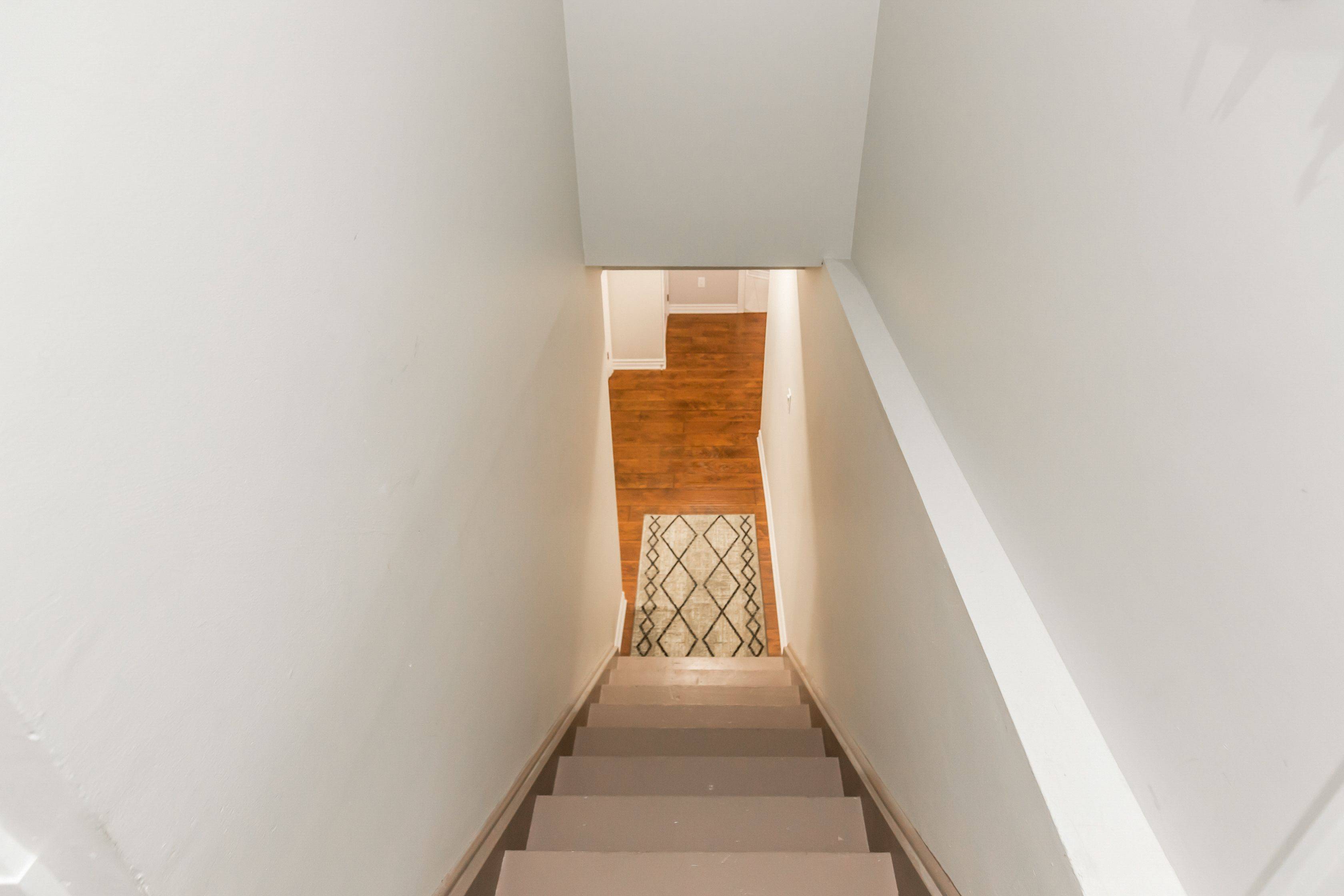 Vaughan, ON L4H 1N6,160 Golden Gate CIR #Lower