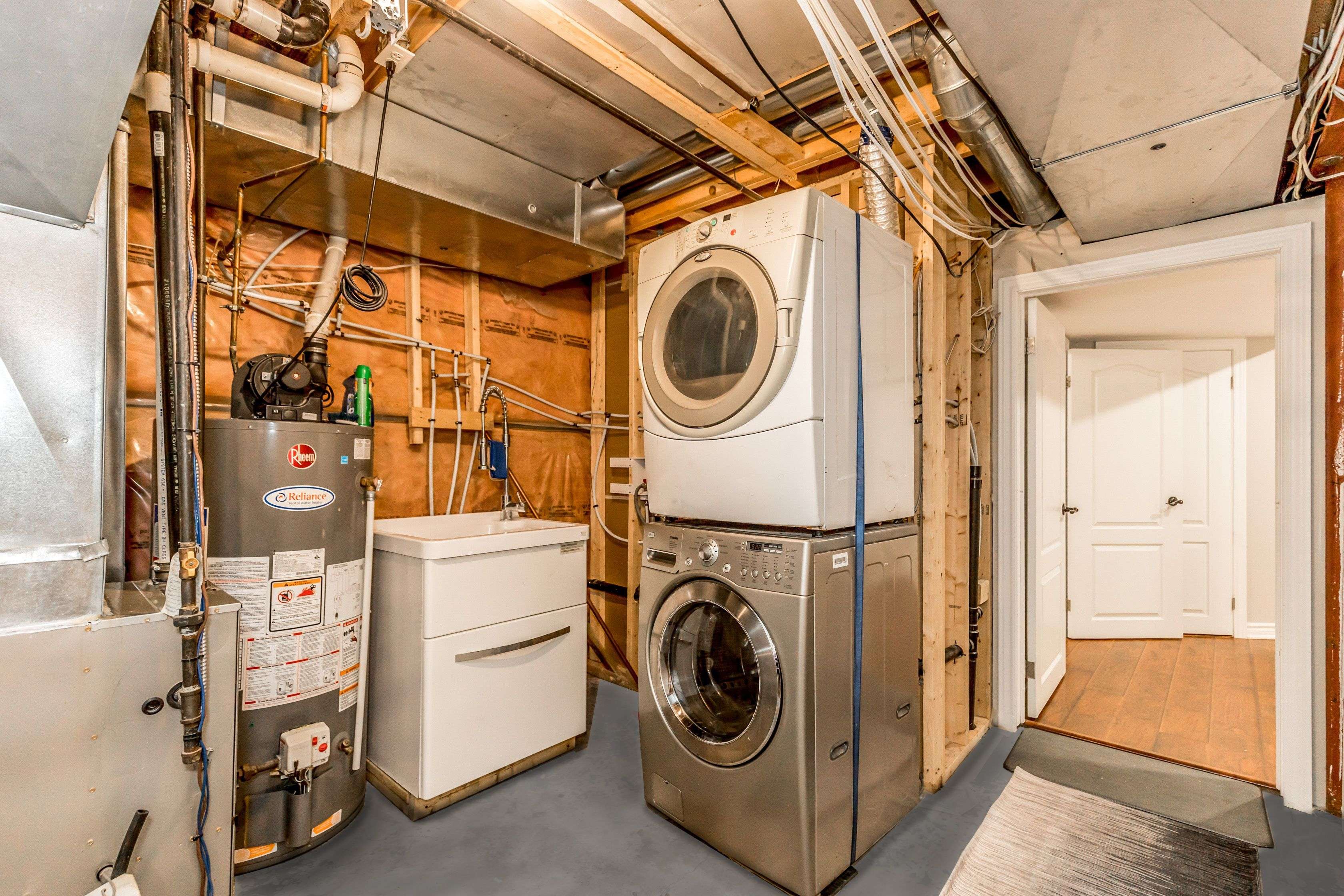 Vaughan, ON L4H 1N6,160 Golden Gate CIR #Lower