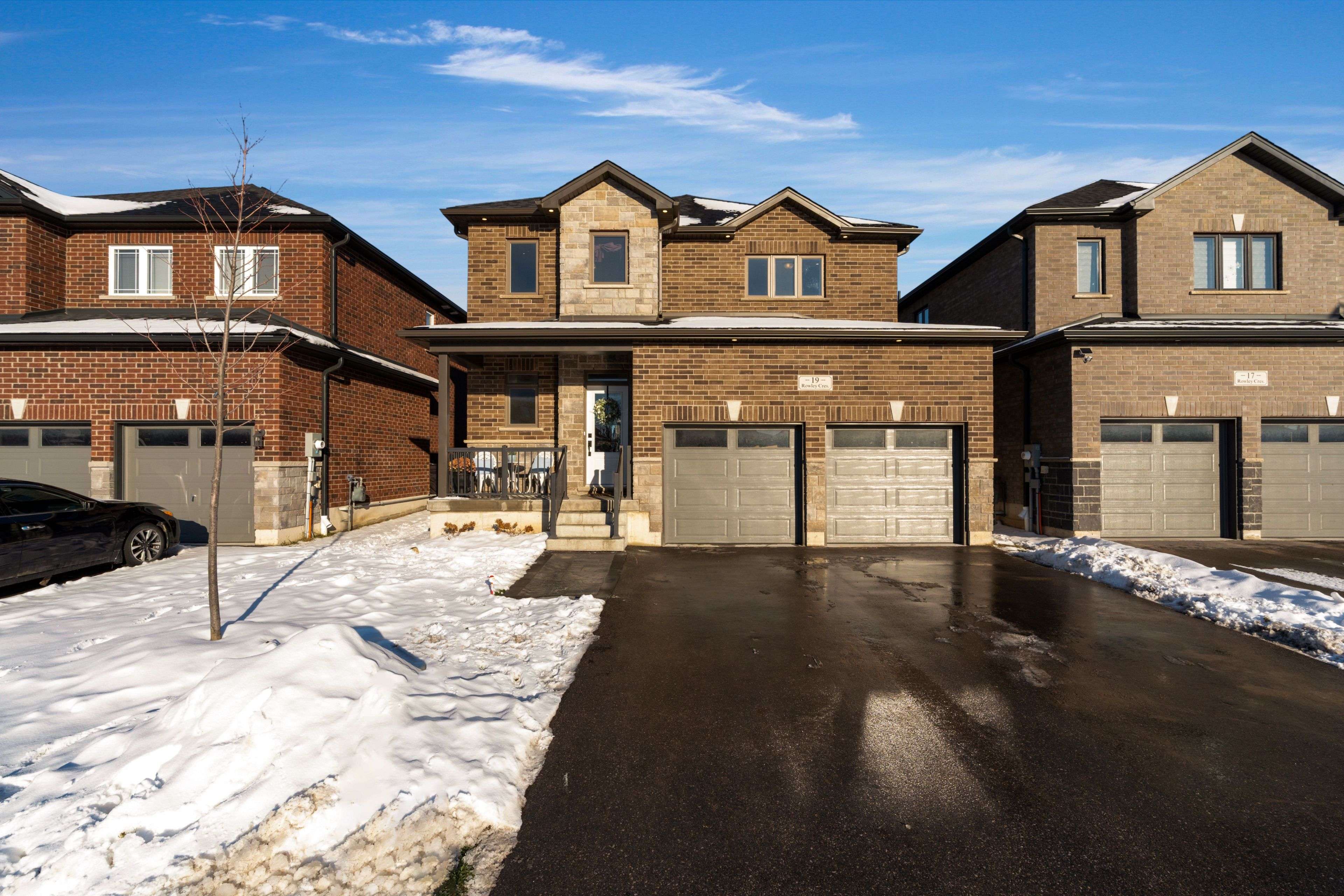 Springwater, ON L0L 1P0,19 Rowley CRES