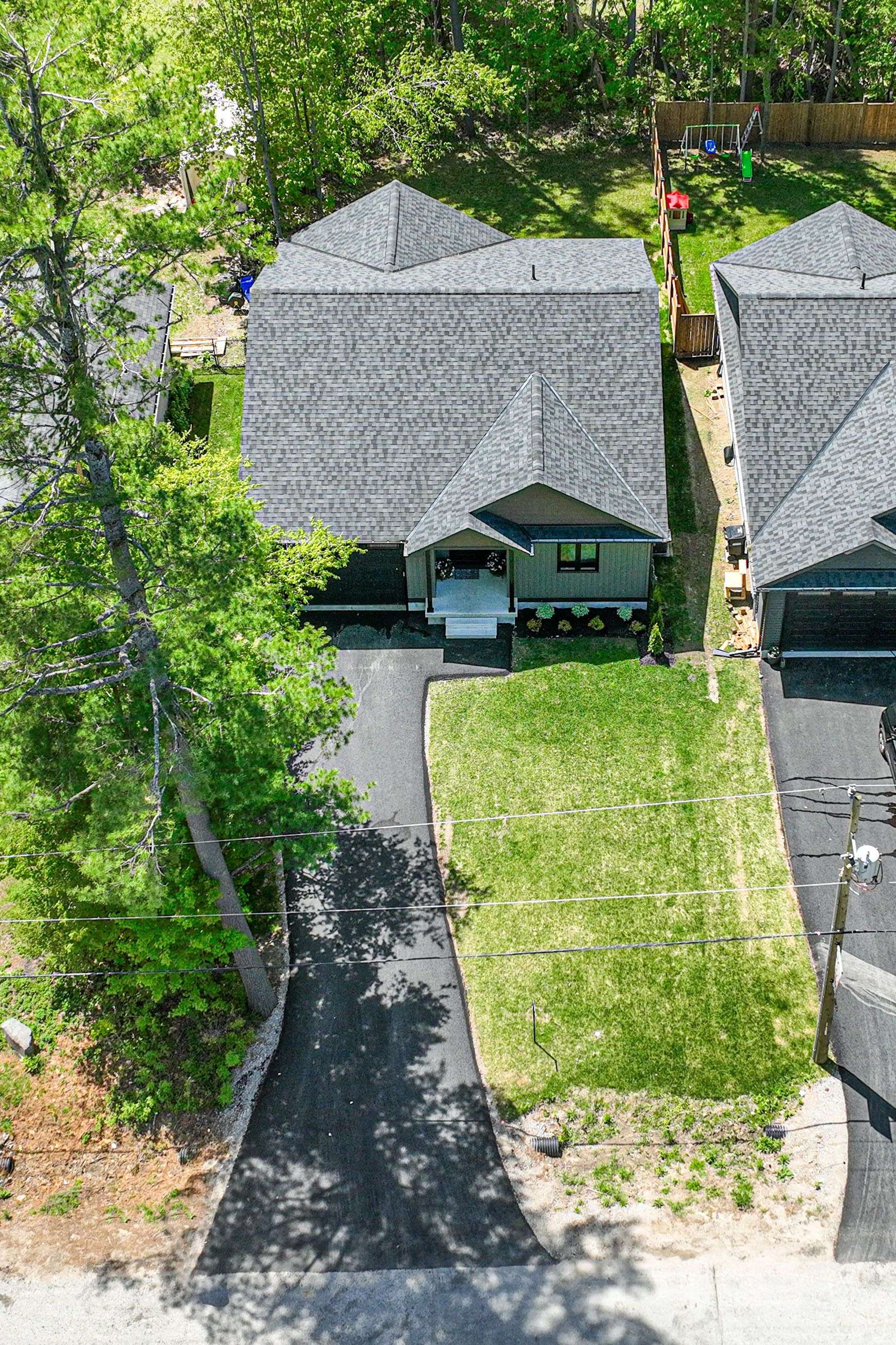 Severn, ON L3V 0V9,3324 Bramshott AVE