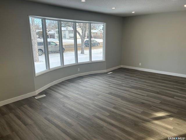 Regina, SK S4T 6X5,6007 Sherwood DRIVE