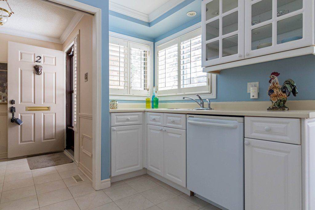 Burlington, ON L7P 4M5,1501 Upper Middle RD #2