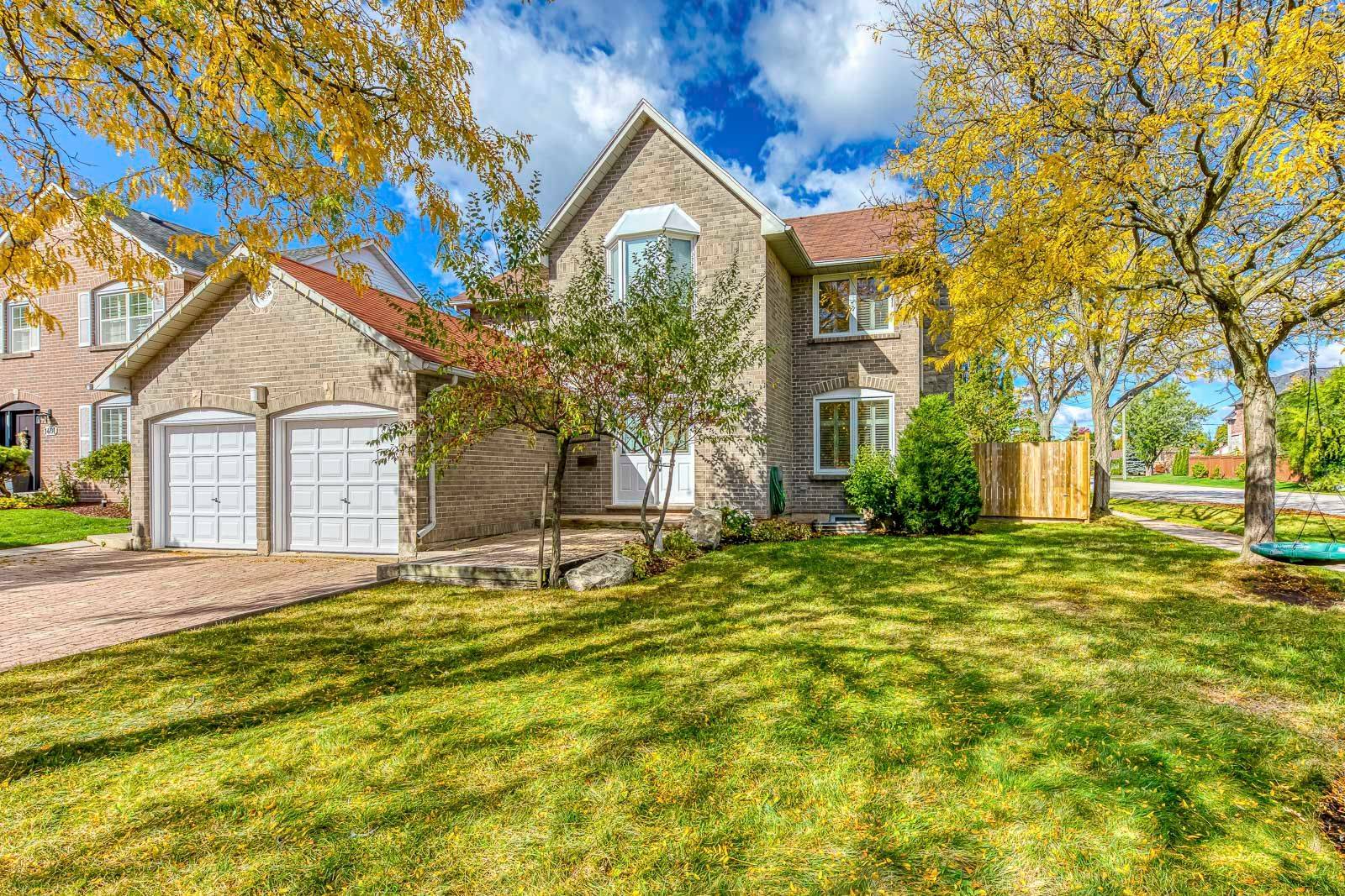 Oakville, ON L6L 6J9,1397 Helen CT