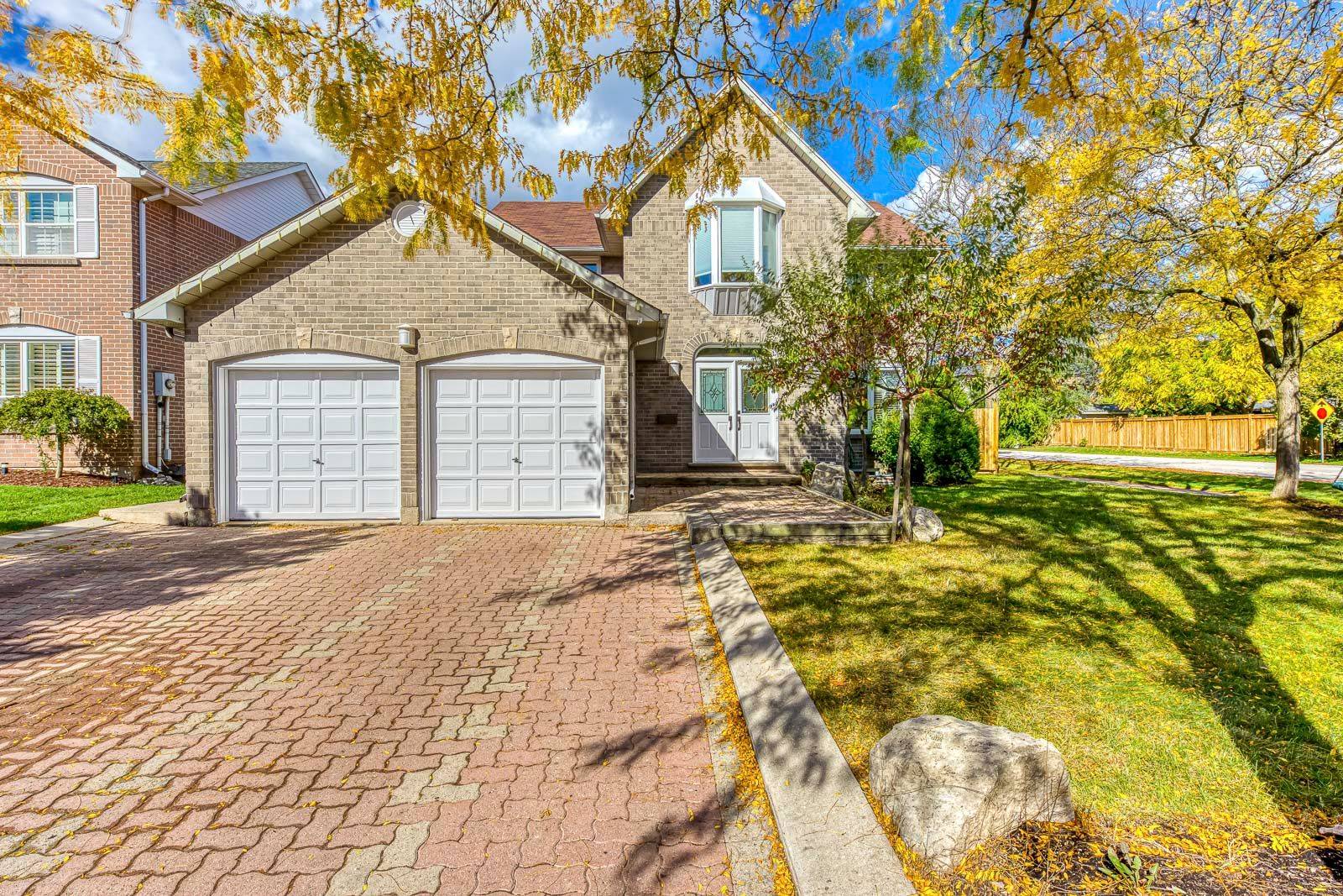 Oakville, ON L6L 6J9,1397 Helen CT