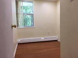 Mississauga, ON L5C 2T8,1055A Forestwood DR #103(upper)