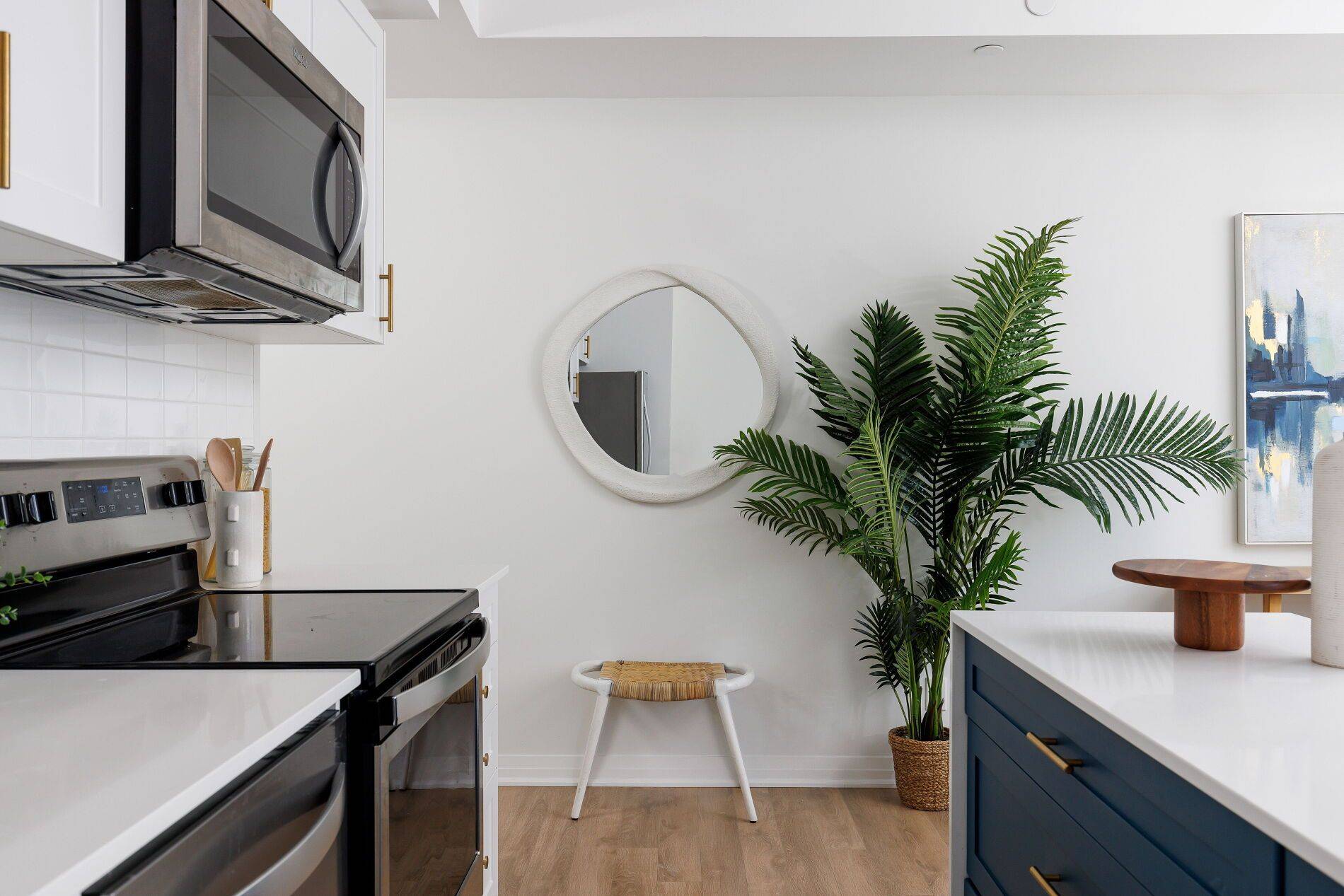 Mississauga, ON L5G 0B6,1238 Cawthra RD #20