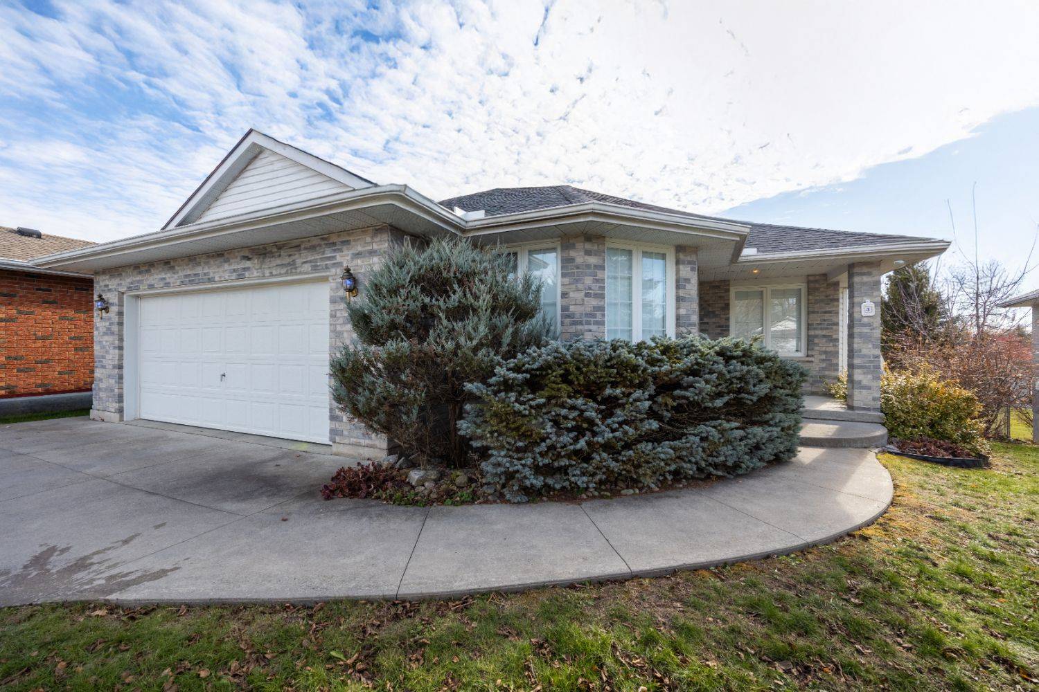 Selwyn, ON K0L 2H0,3 Mahood CT