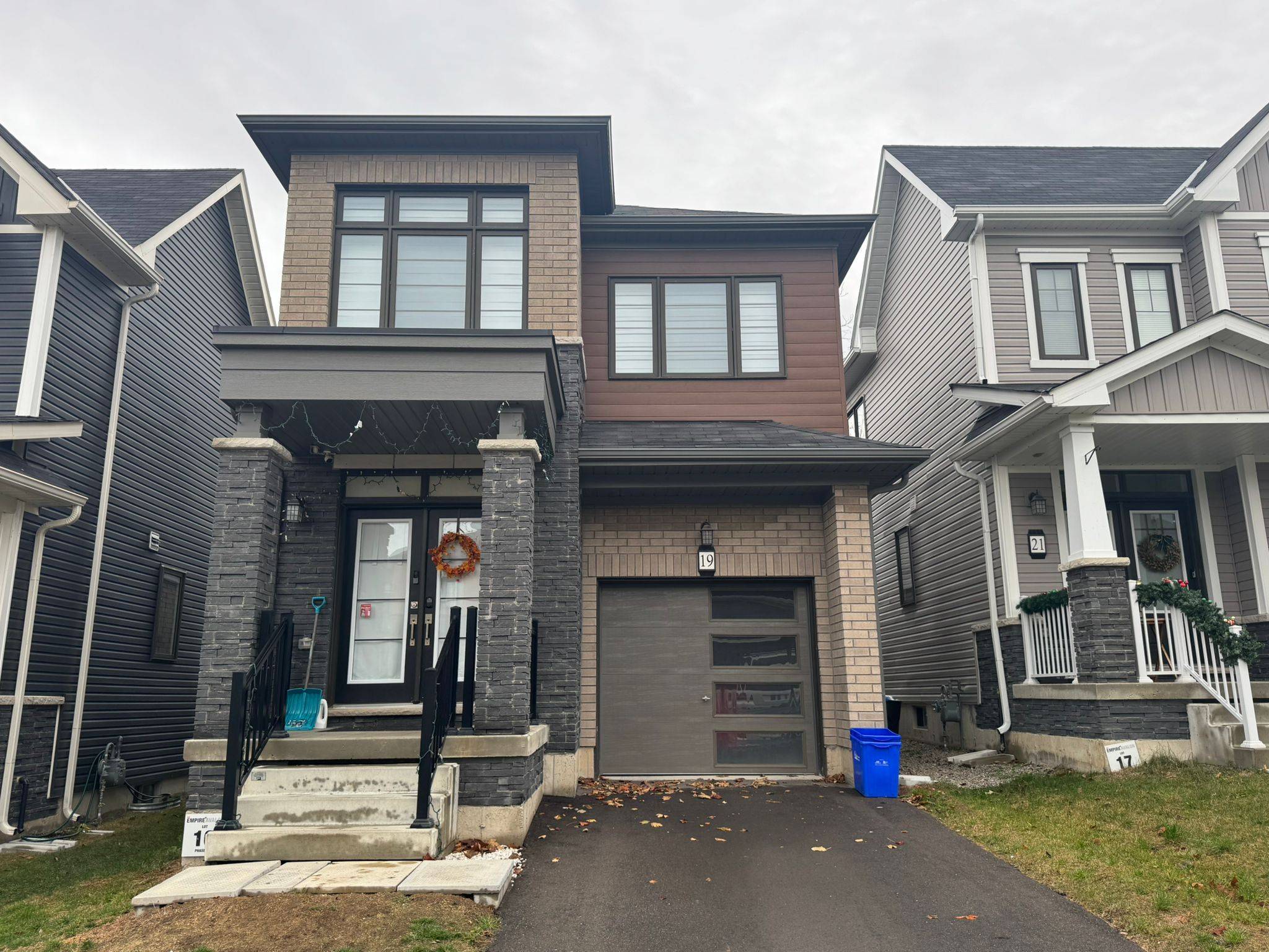 Haldimand, ON N3W 0H1,19 Sundin DR