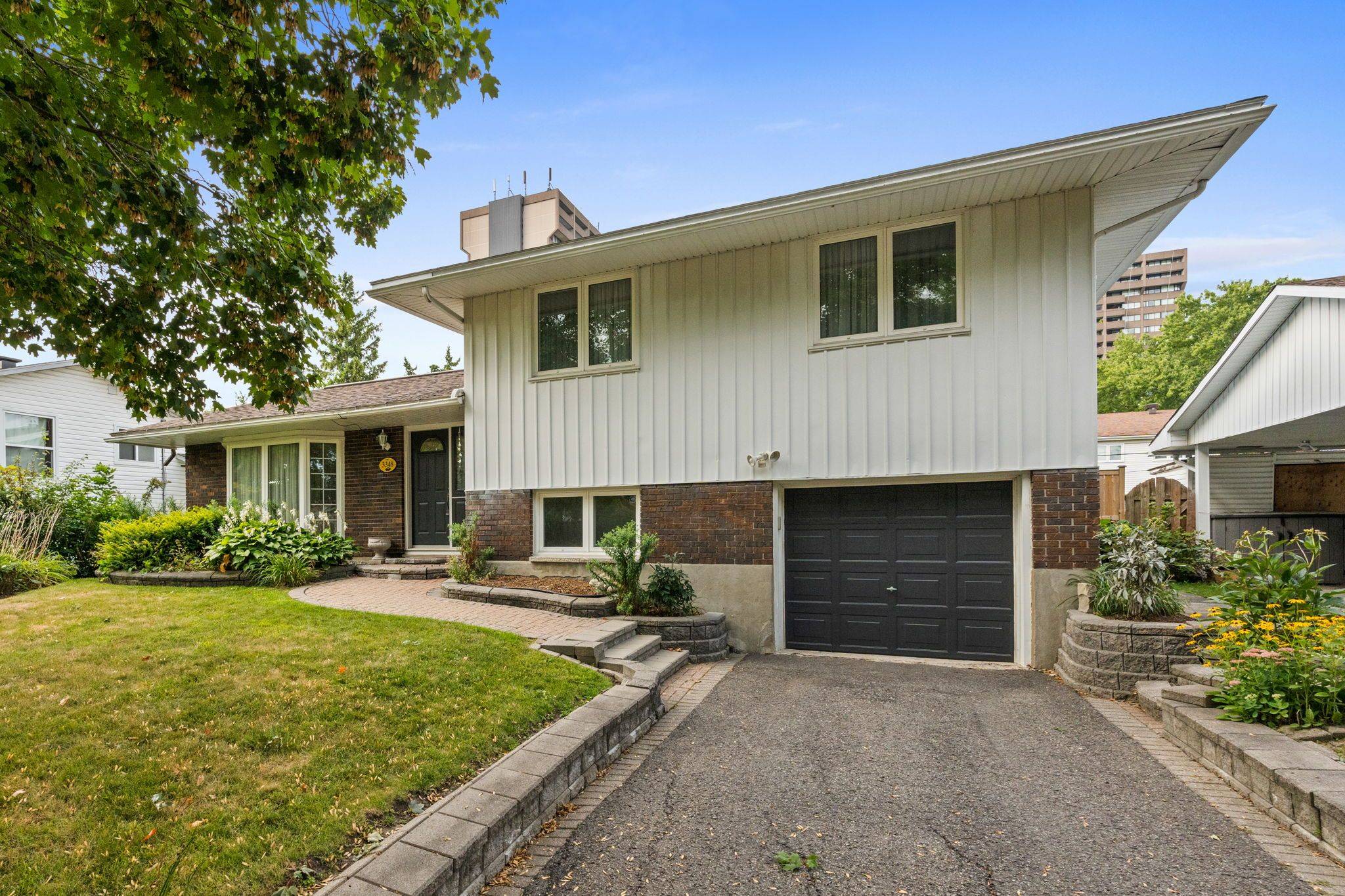 Hunt Club - South Keys And Area, ON K1V 7S8,3348 Kodiak ST