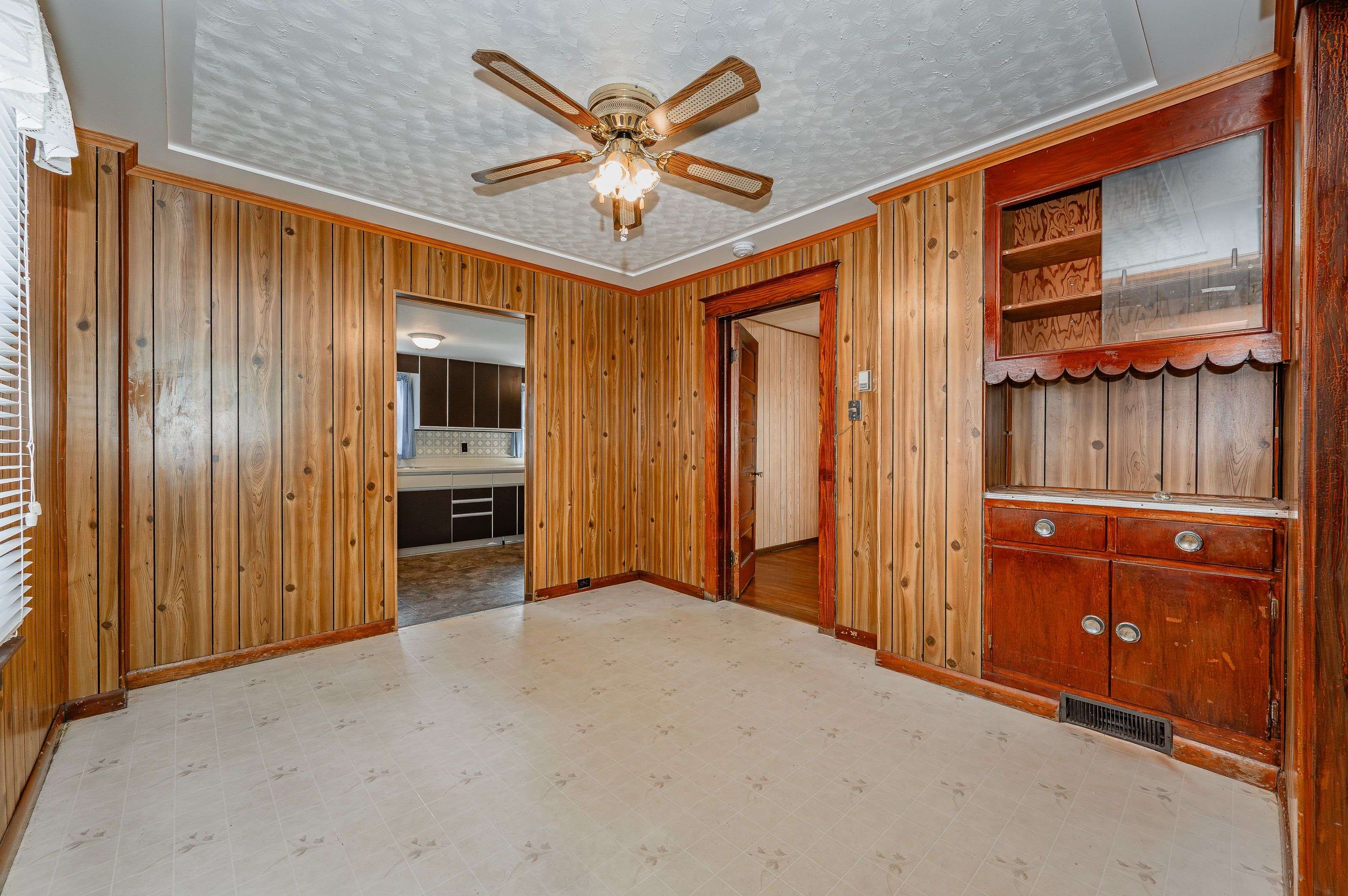 Port Colborne, ON L3K 1Y4,217 Mitchell ST