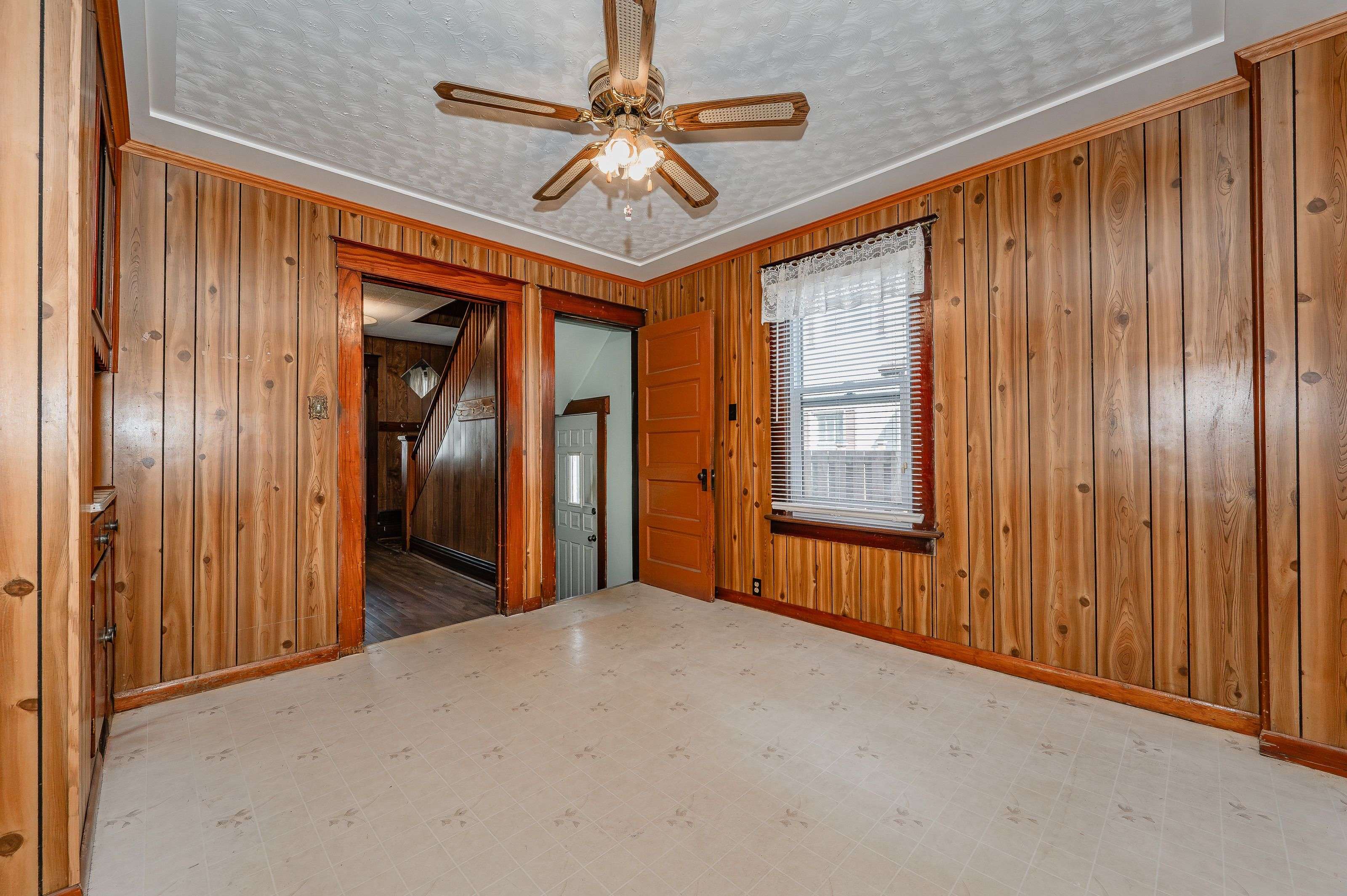 Port Colborne, ON L3K 1Y4,217 Mitchell ST