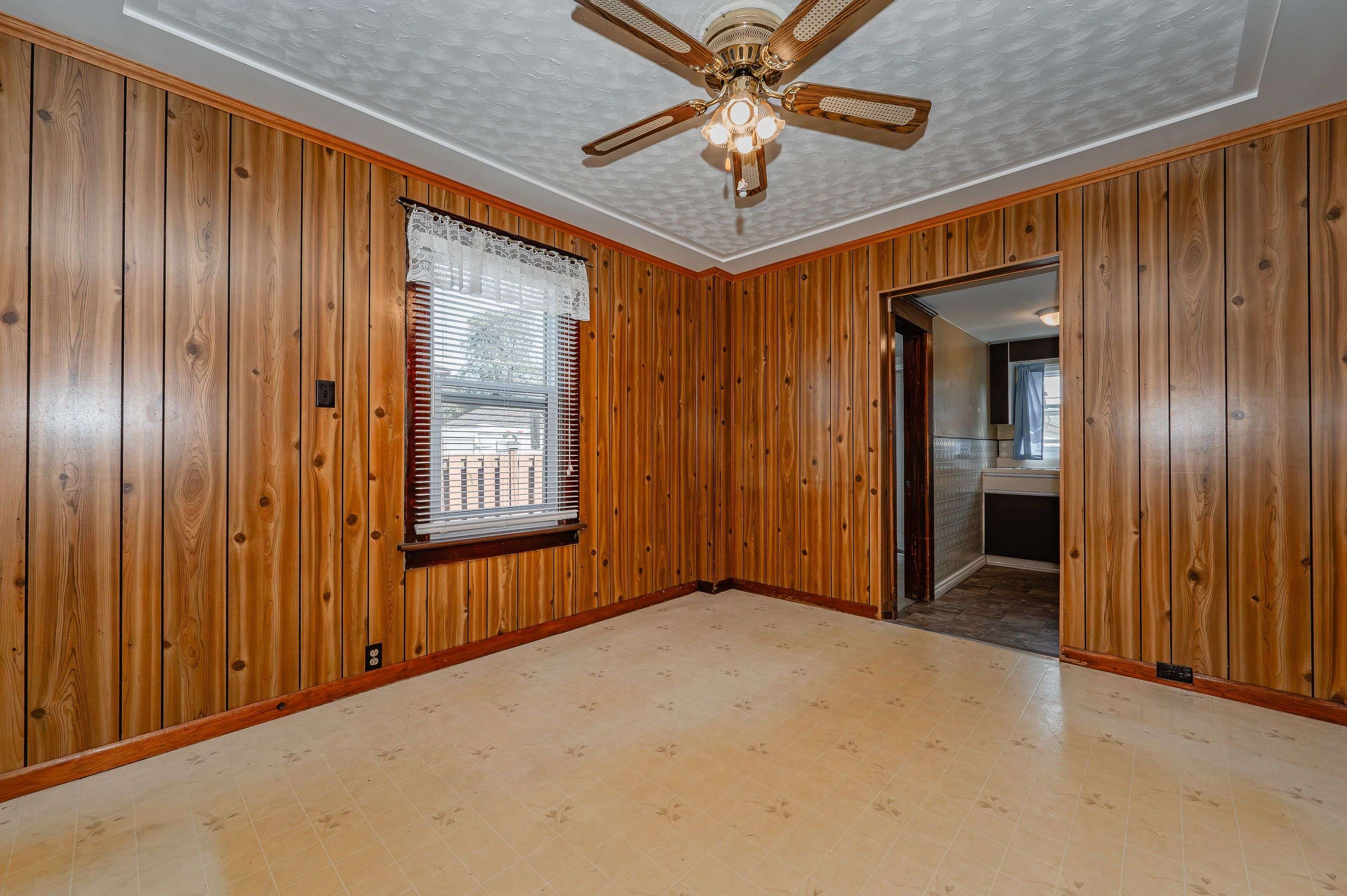 Port Colborne, ON L3K 1Y4,217 Mitchell ST