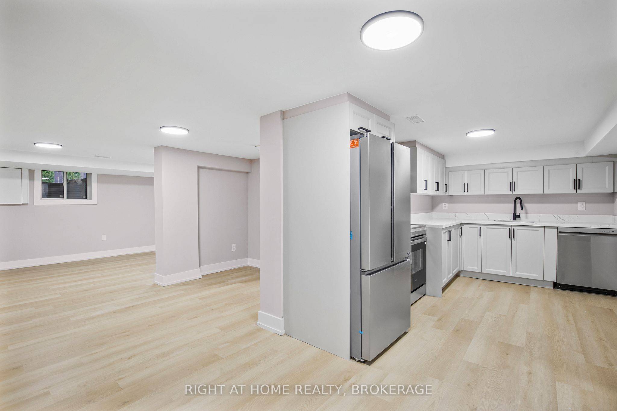 Hamilton, ON L9G 2K3,347 Mapledene DR #LOWER