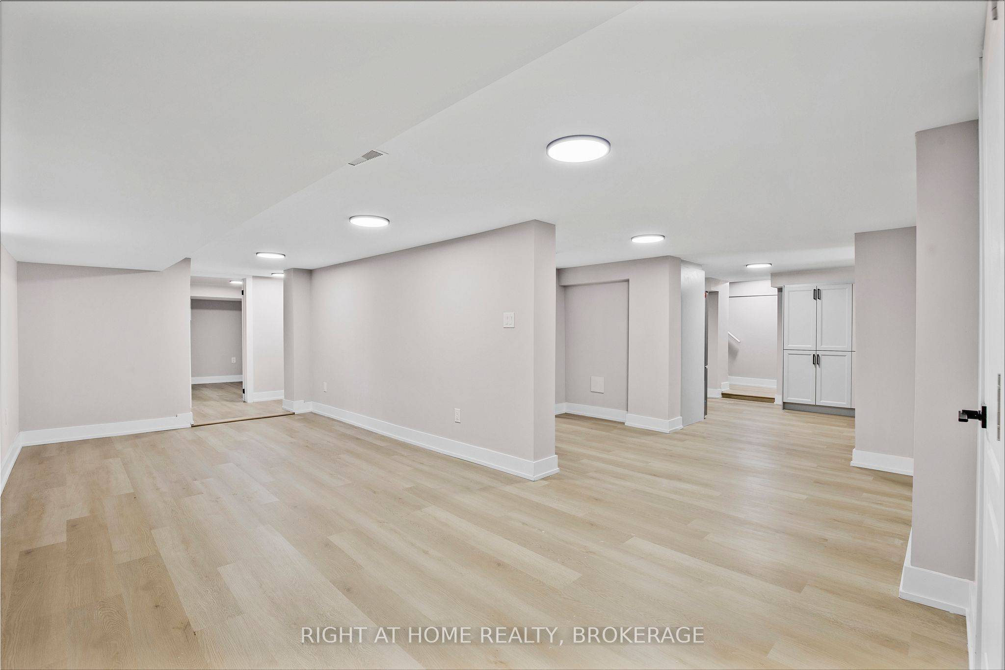 Hamilton, ON L9G 2K3,347 Mapledene DR #LOWER