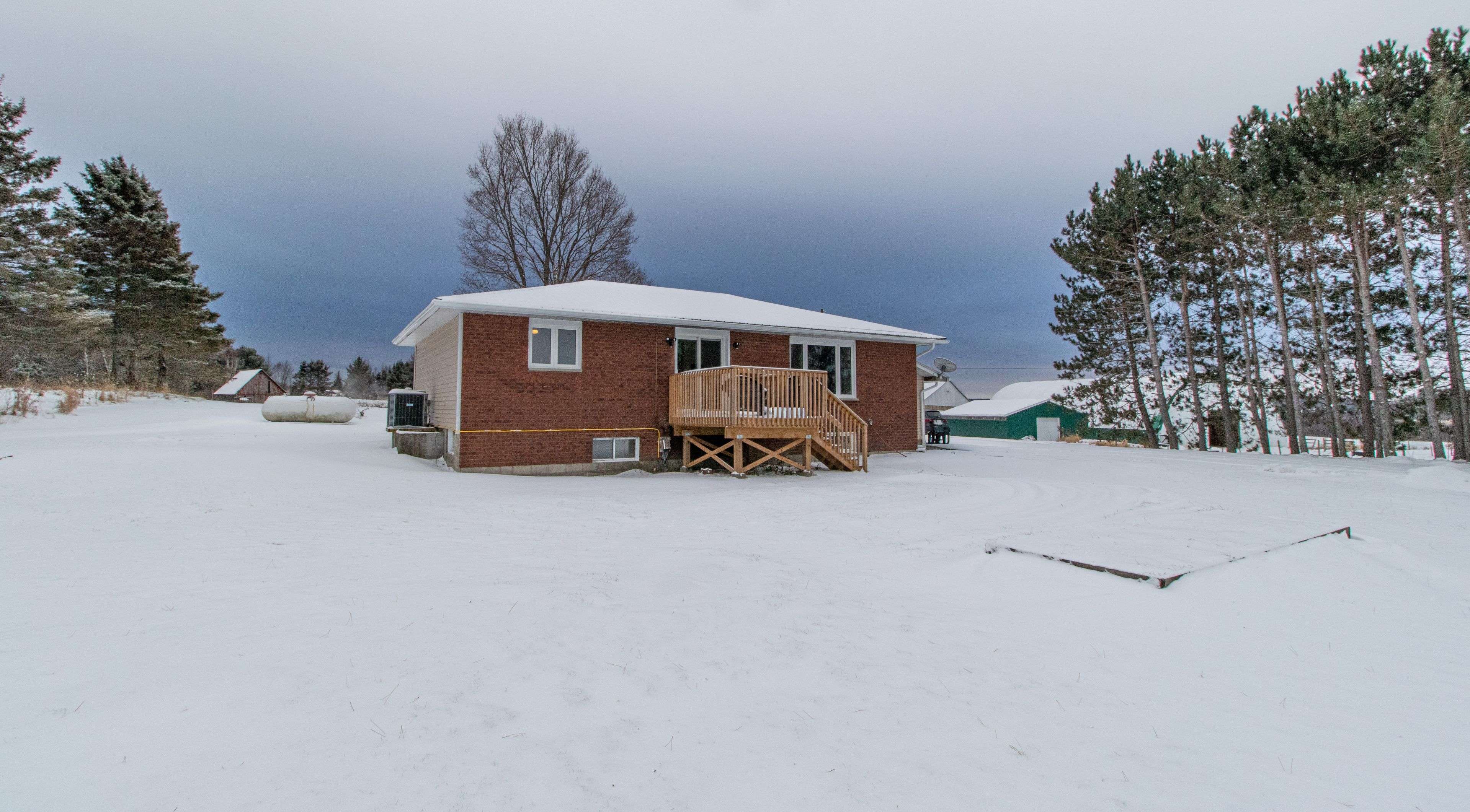 Bonfield, ON P0H 2E0,744 Trunk RD