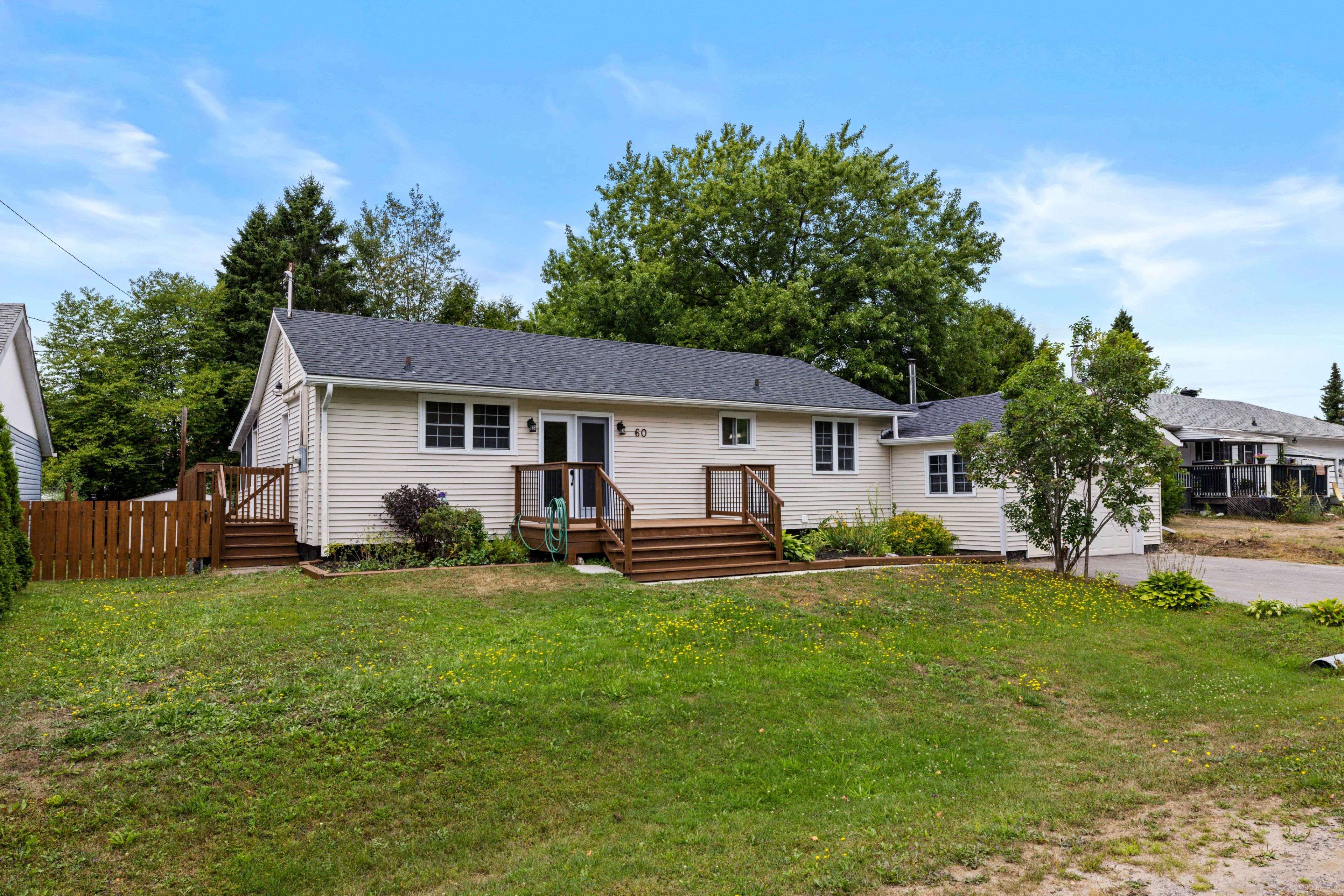 Highlands East, ON K0L 1M0,60 Hemlock ST