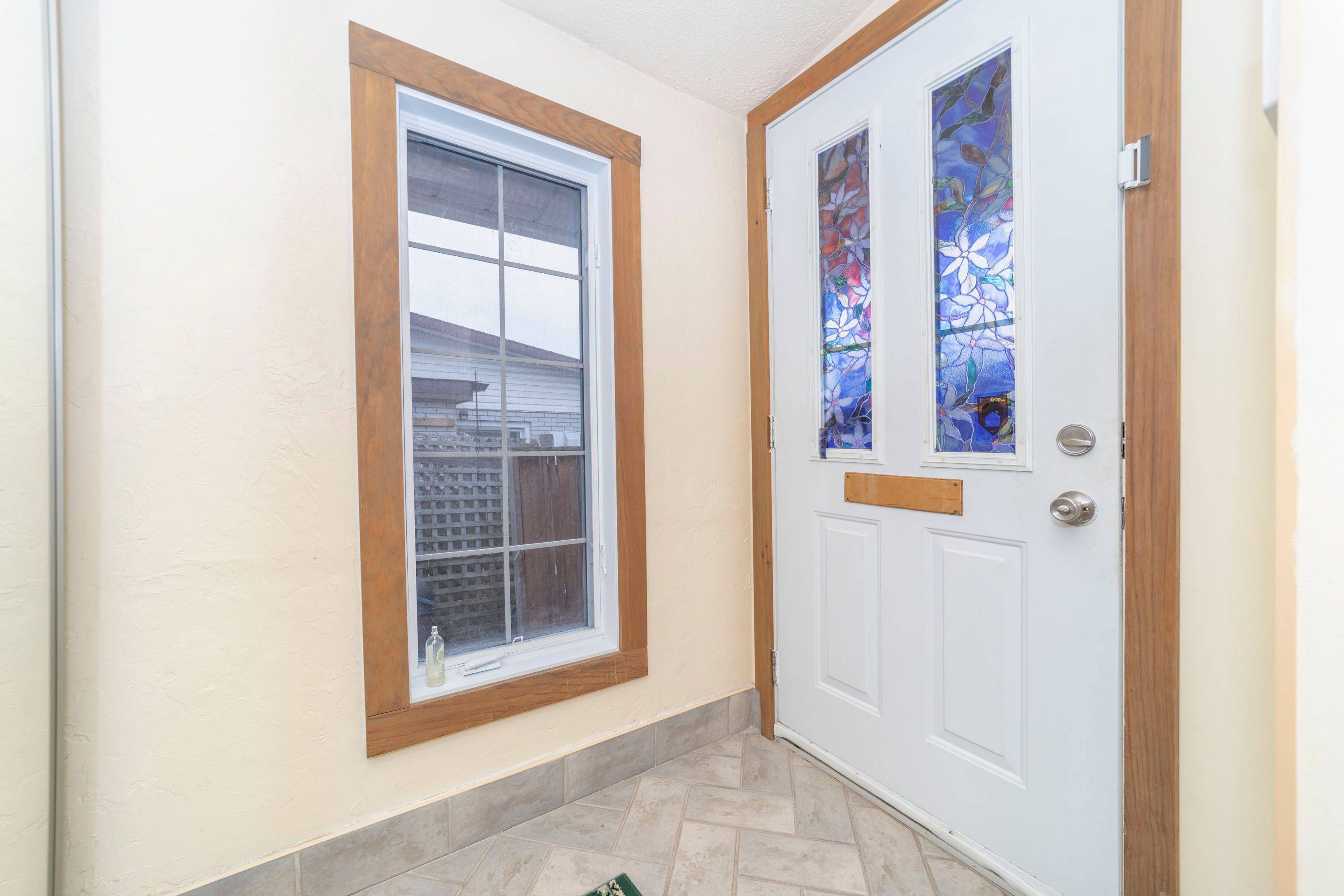 Cityview - Parkwoods Hills - Rideau Shore, ON K2E 5R4,21 SOUTHVIEW CRES