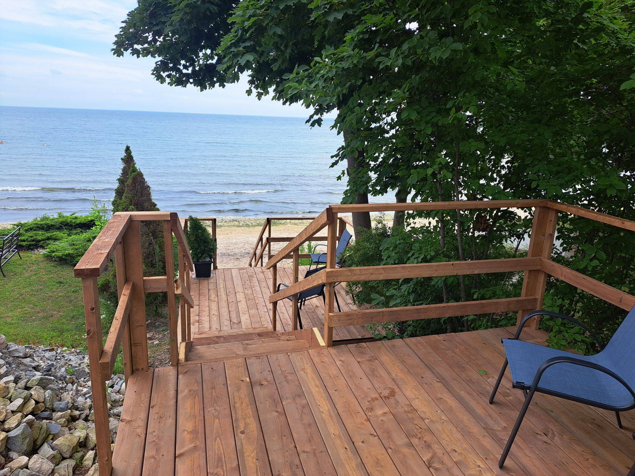 Haldimand, ON N1A 2W6,80 Lighthouse DR