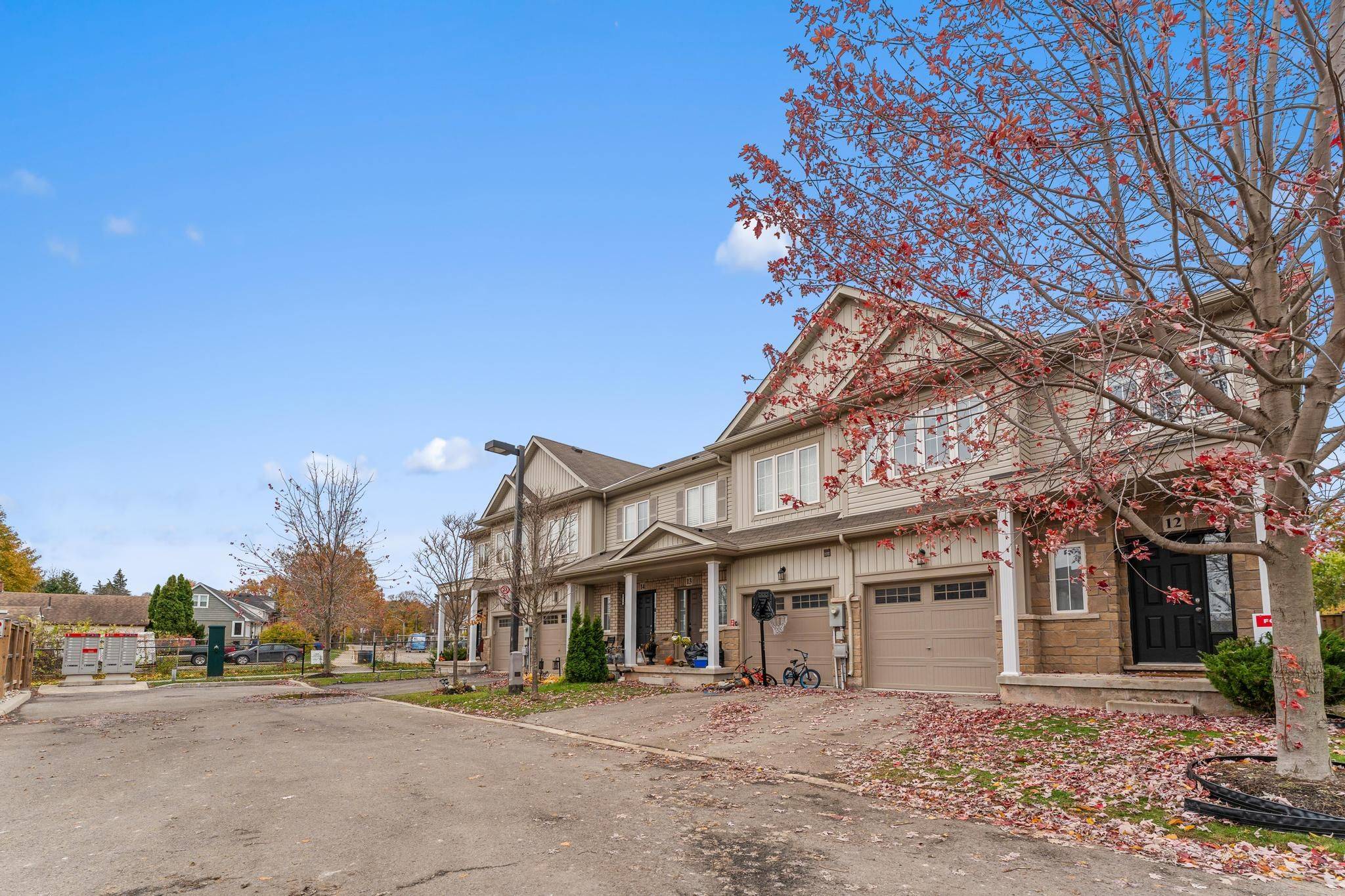 Lincoln, ON L3J 1X3,5084 Alyssa DR #12