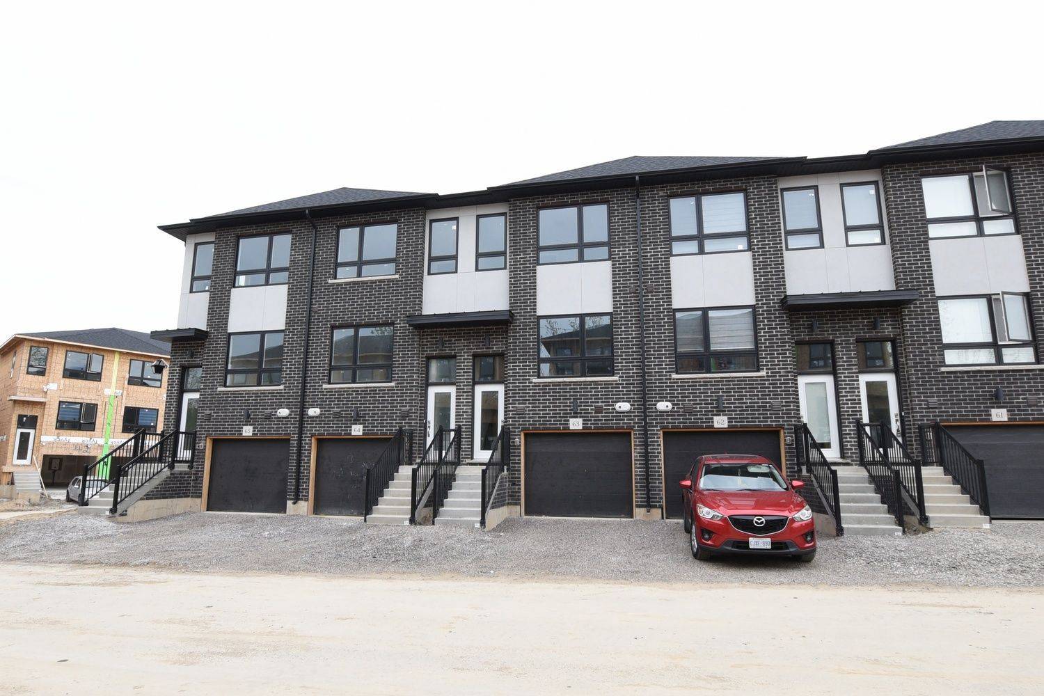 Brantford, ON N3S 4Y4,720 Grey ST #63