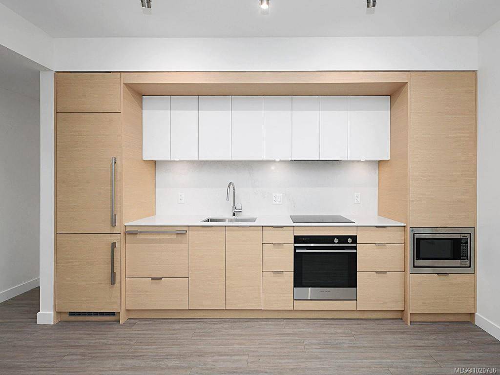 Victoria, BC V8W 0G2,848 Yates St #507