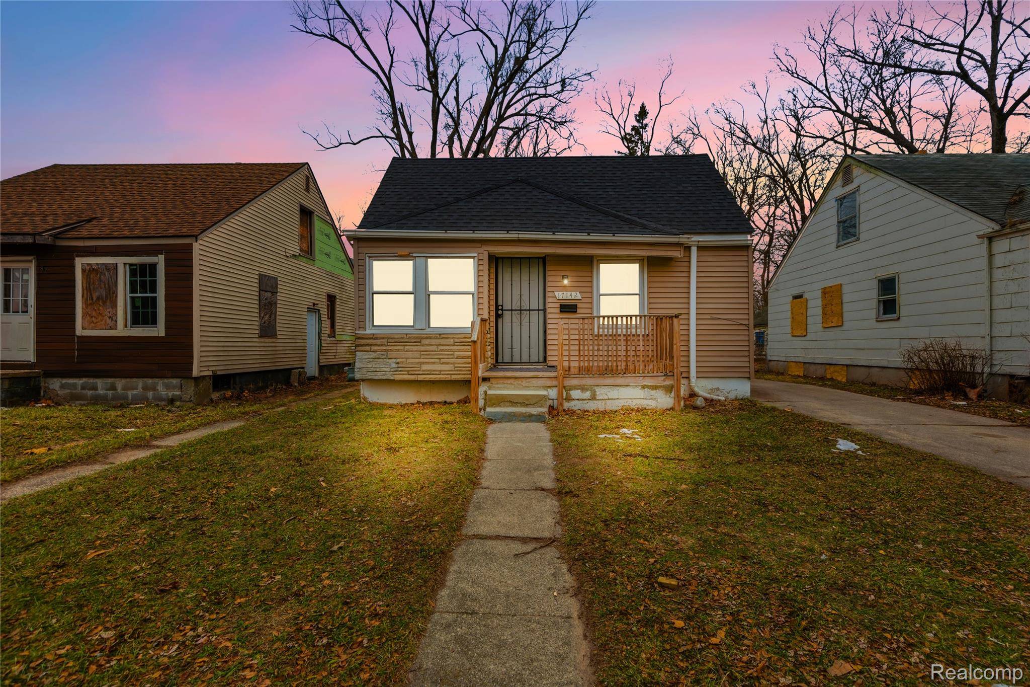 Detroit, MI 48235,17142 Pembroke AVE