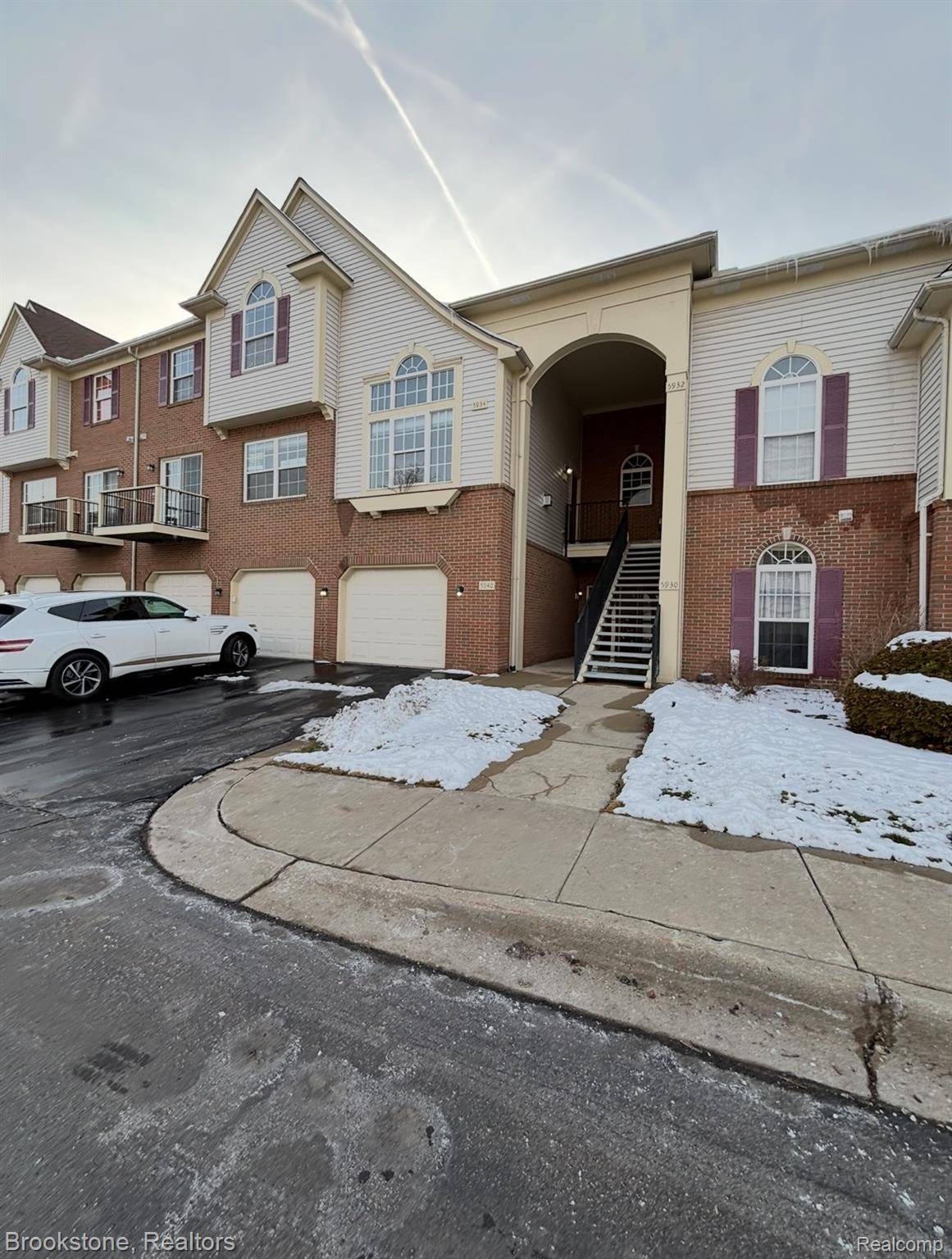 Ypsilanti, MI 48111,5934 E Island DR #32