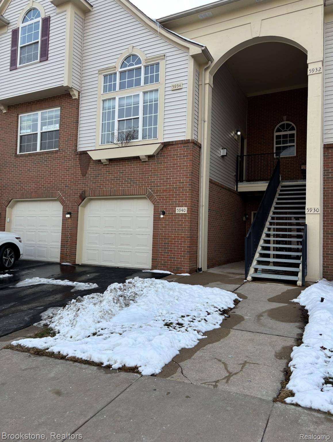 Ypsilanti, MI 48111,5934 E Island DR #32