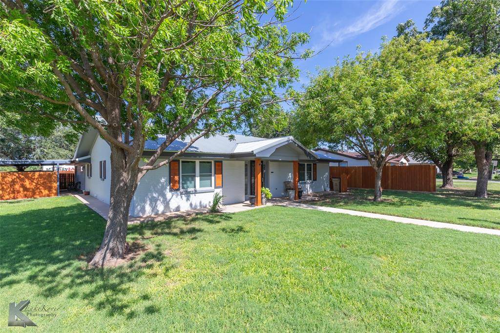 Anson, TX 79501,1332 Avenue L