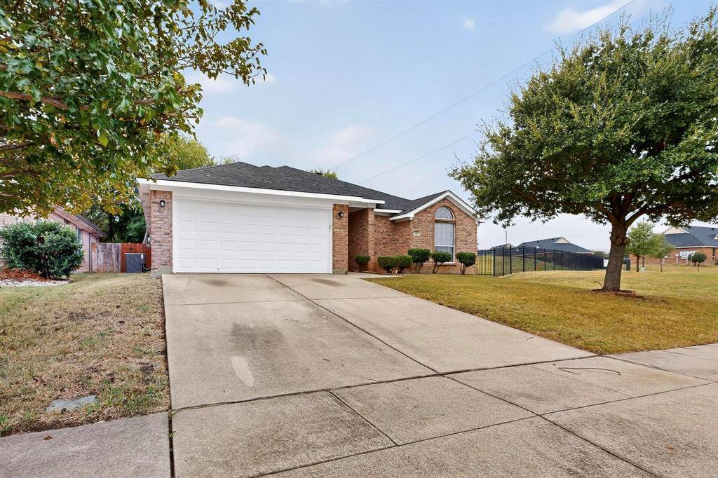 Burleson, TX 76028,729 Ridgehill Drive