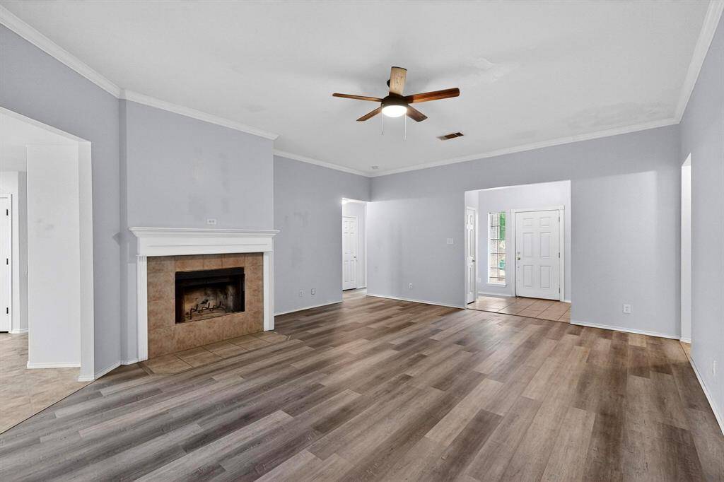 Burleson, TX 76028,729 Ridgehill Drive