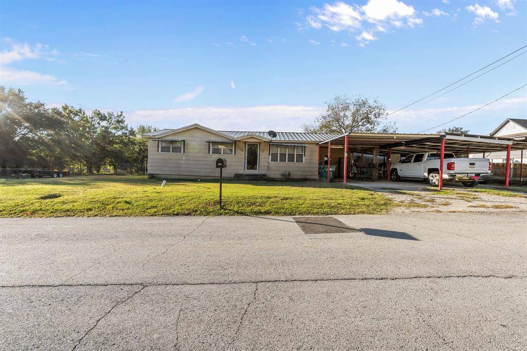 Chico, TX 76431,205 College Street