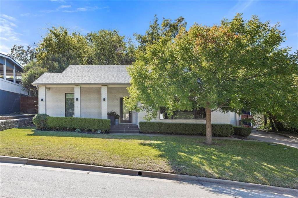 Fort Worth, TX 76116,6121 Sharon Road